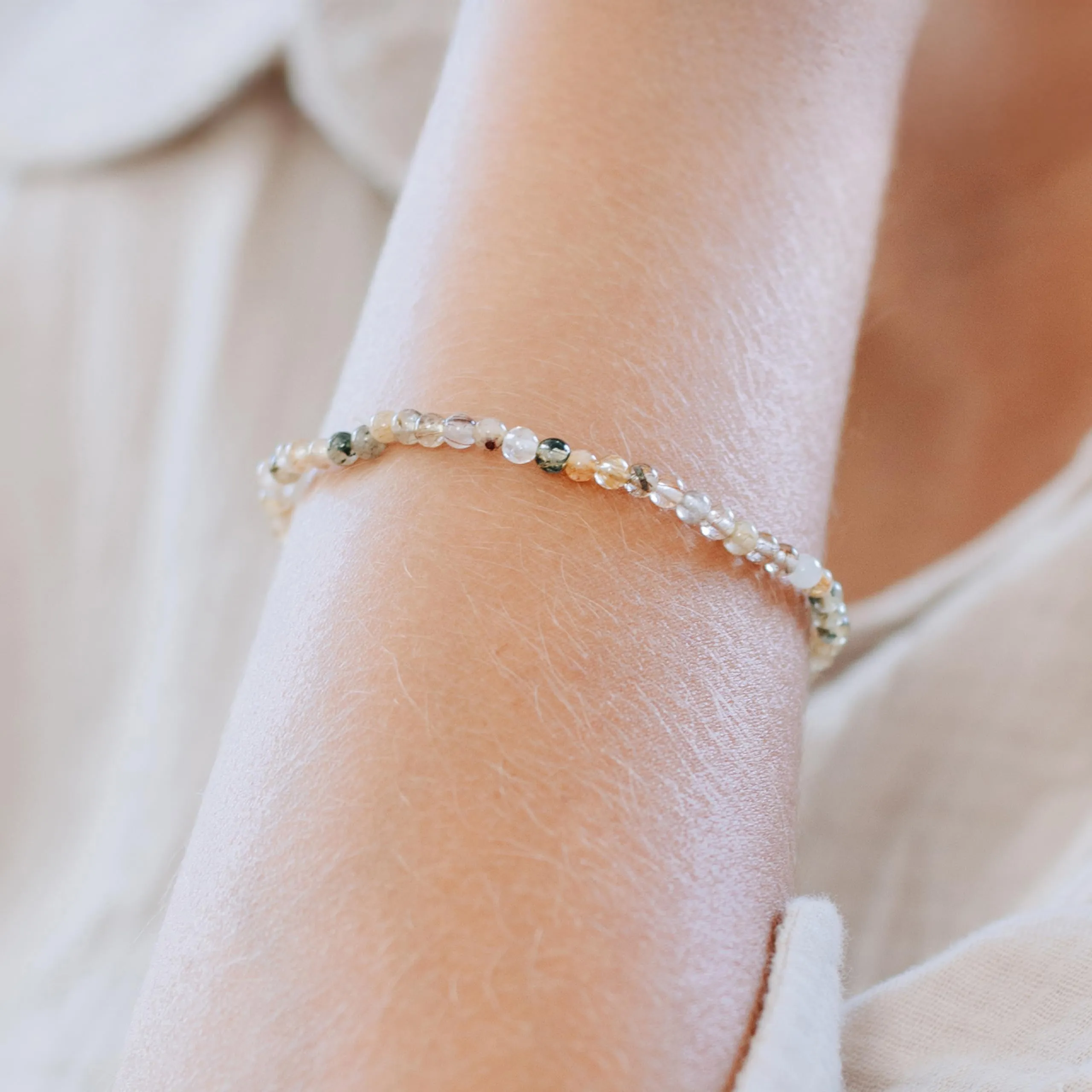 Lebensquelle Plus Mini Bracciale con Perline 4-5 mm (Quarzo Rutilato) - immagine 2