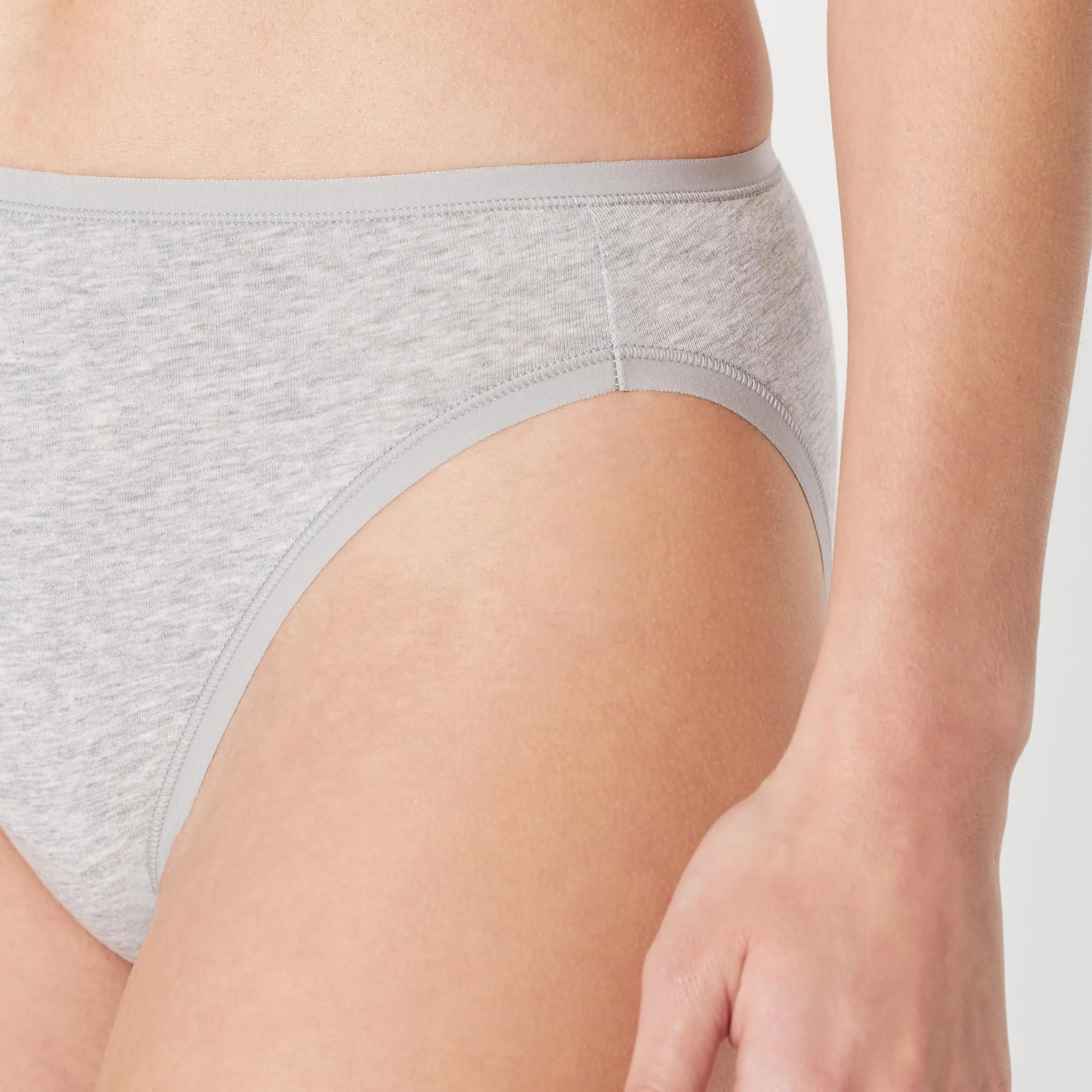 Amazon Essentials Slip Bikini a Taglio Alto in Cotone Elasticizzato Donna, Confezione da 10, Grigio Medio Puntinato, 50 - immagine 4