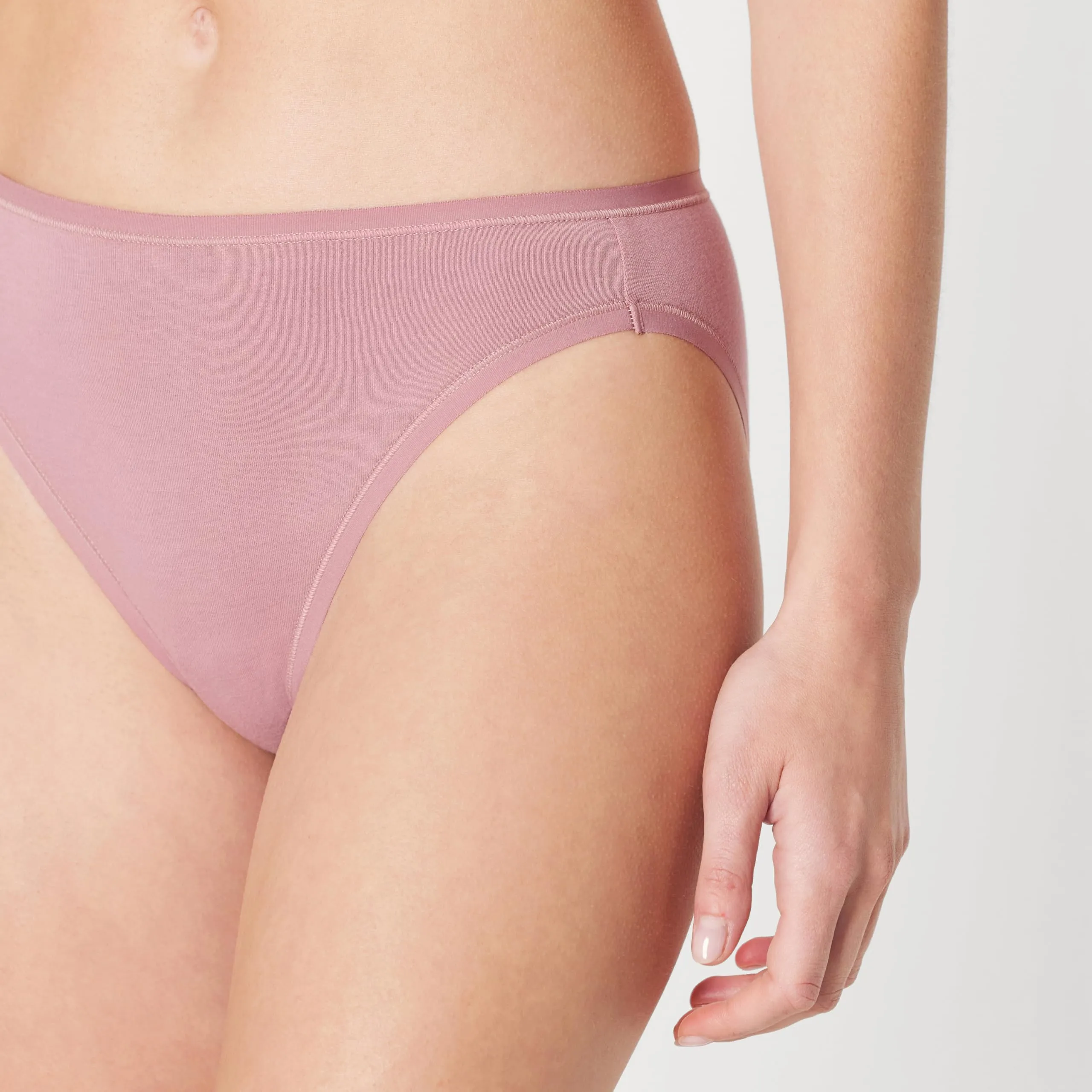 Amazon Essentials Slip Bikini a Taglio Alto in Cotone Elasticizzato Donna, Confezione da 10, Rosato Opaco/Rosato/Rosa Pallido, 50 - immagine 4