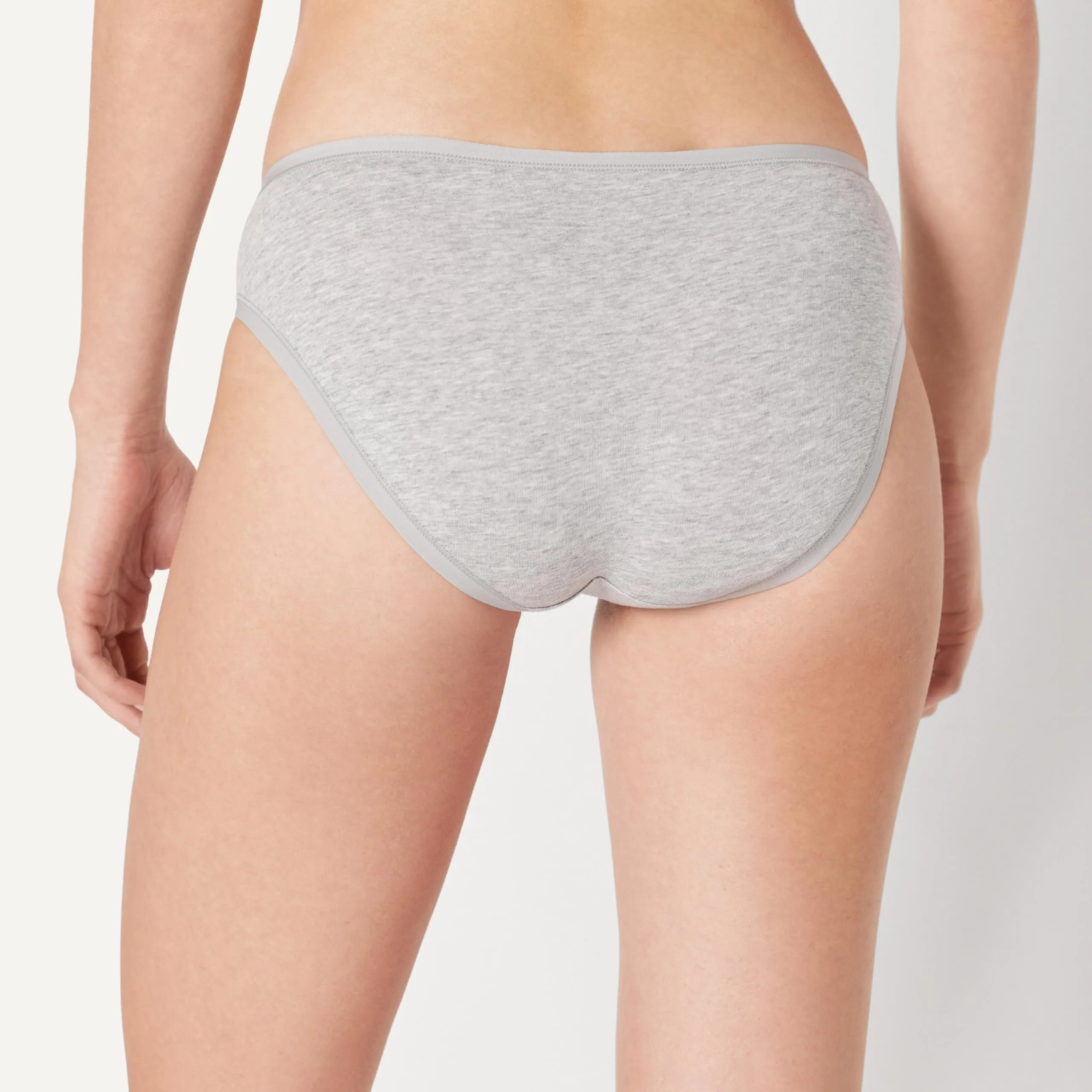 Amazon Essentials Intimo Slip Bikini in Cotone Donna, Pacco da 6, Grigio Medio Puntinato, S - immagine 3