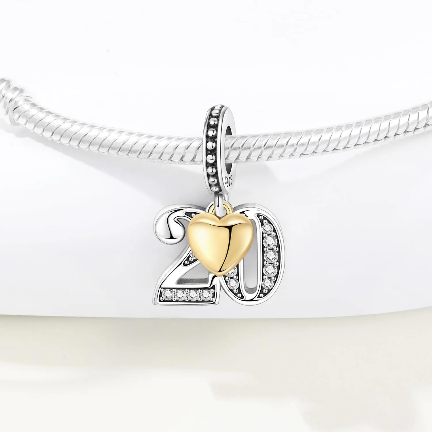 PANPOKI Ciondoli Numerici in Argento 925 con Cuore Placcato Oro 18K e Zirconi - Numeri 10 13 15 16 18 20 21 25 30 40 50 60 - immagine 3