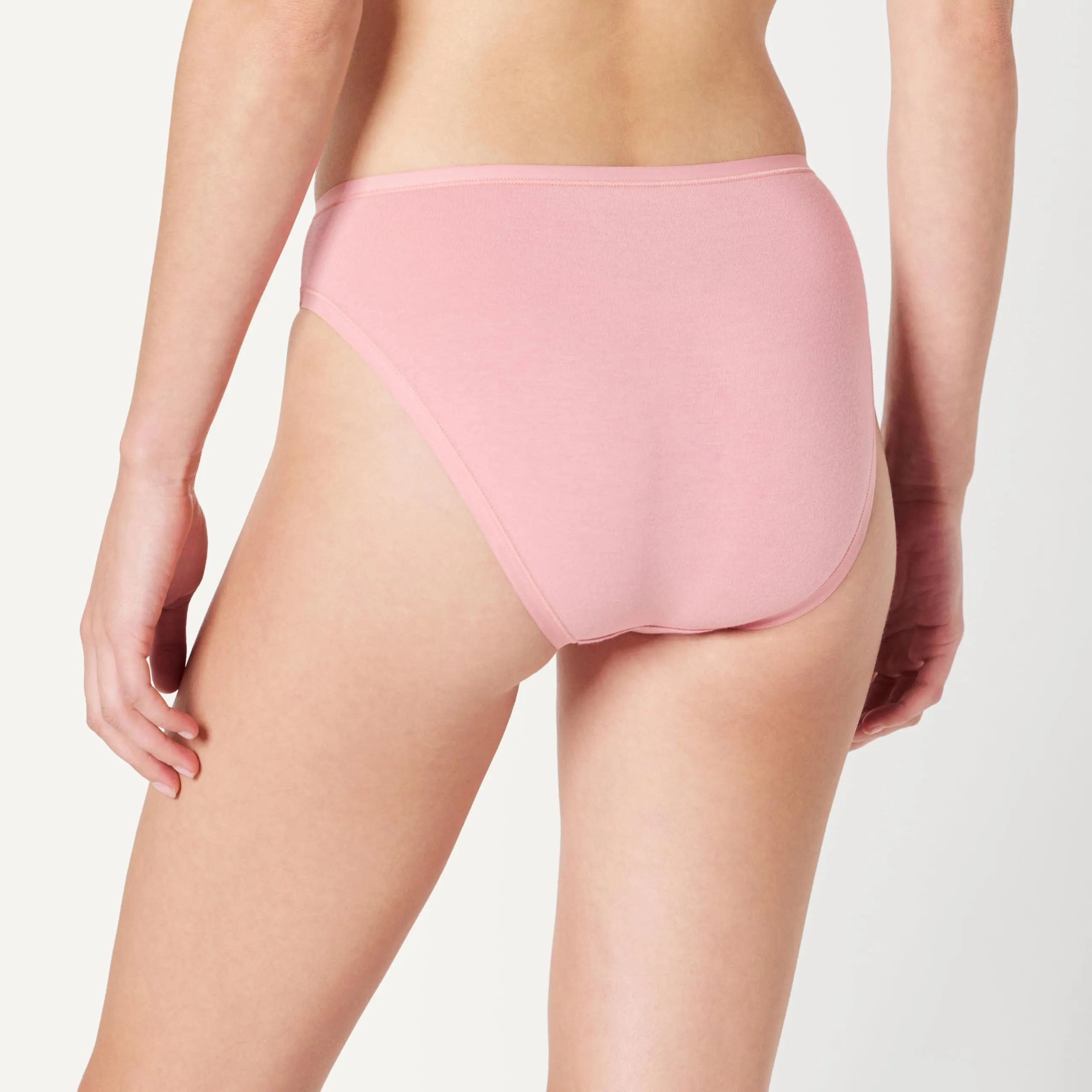 Amazon Essentials Slip Bikini a Taglio Alto in Cotone Elasticizzato Donna, Confezione da 6, Rosa Polverosa/Rosa/Rosa Pallido, 5XL Plus - immagine 3
