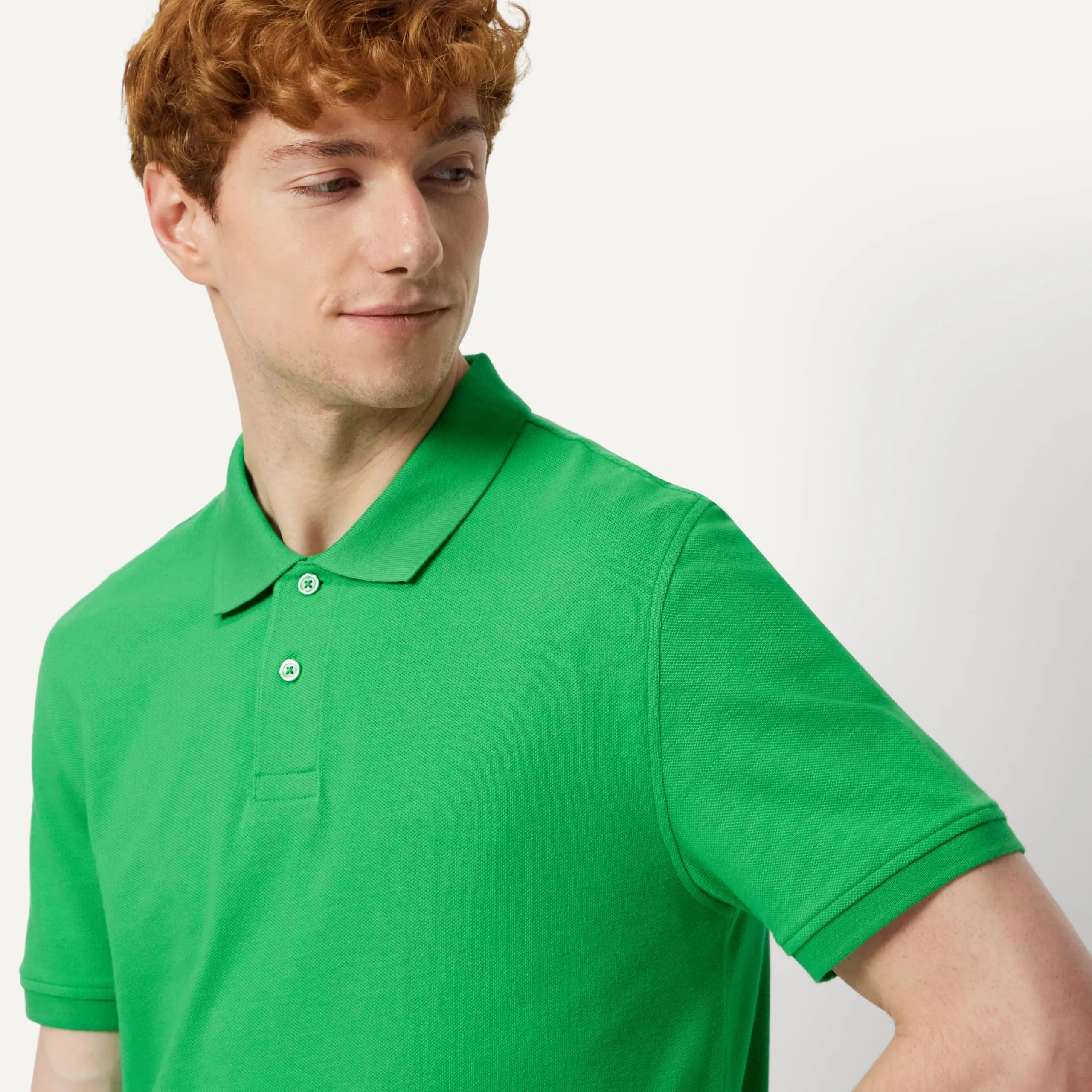 Amazon Essentials Polo in Piqué di Cotone Slim Uomo, Verde Smeraldo Brillante, L - immagine 3