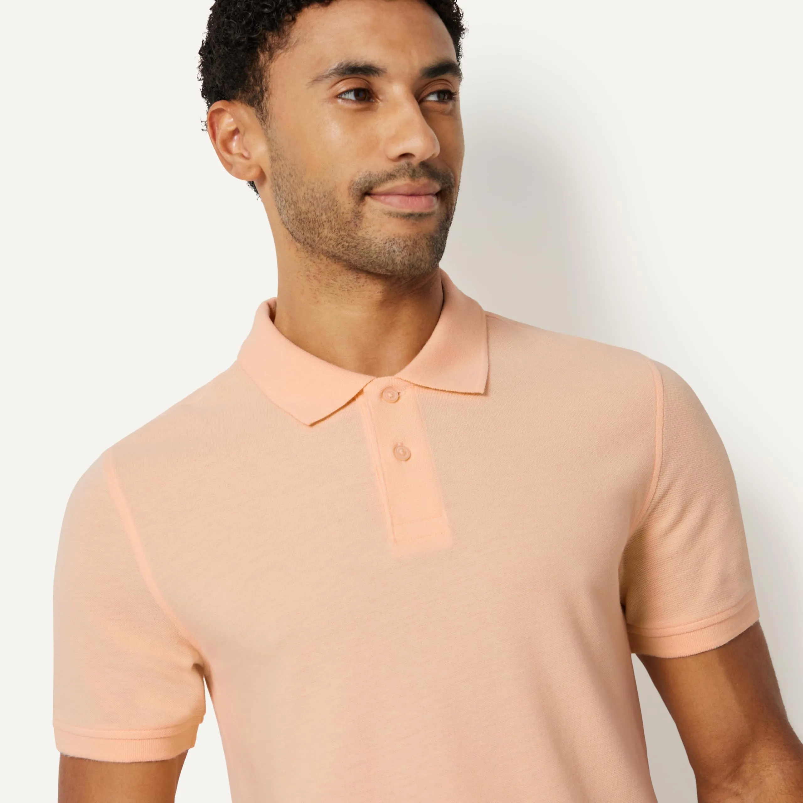 Amazon Essentials Polo in Piqué di Cotone Slim Uomo, Pesca Pallido, L - immagine 3