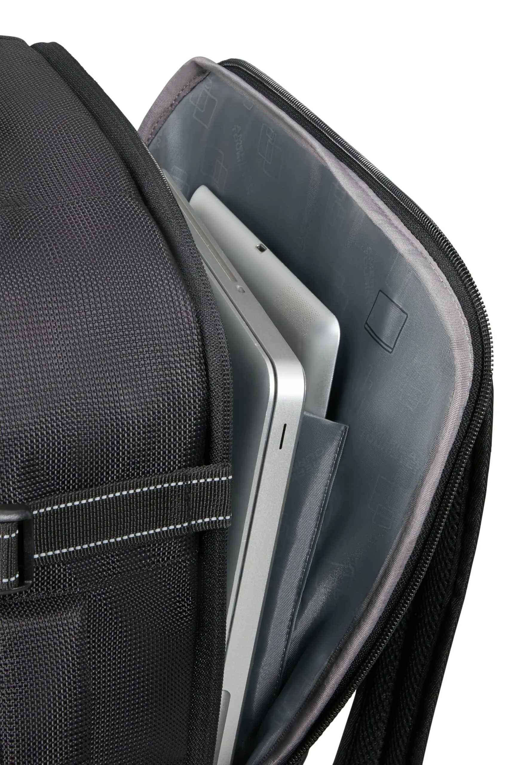 American Tourister Take2Cabin Pro Zaino Bagaglio a Mano Underseat, 45 x 36 x 20 cm, 38 L, Nero Flash - immagine 8