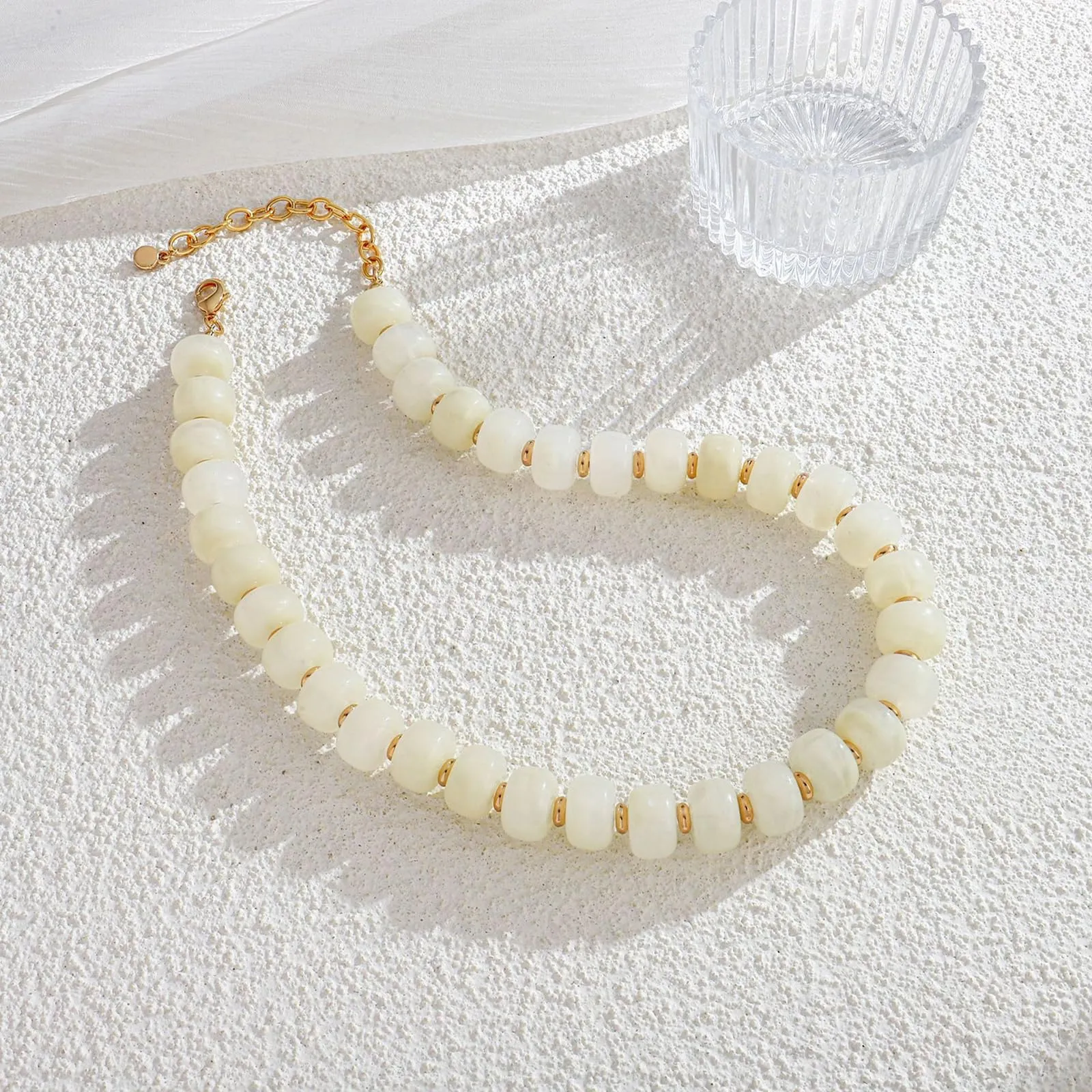 JYIXXZX Set Collana e Bracciale Bohémien in Resina, Perle Fatte a Mano, Bianco - immagine 8