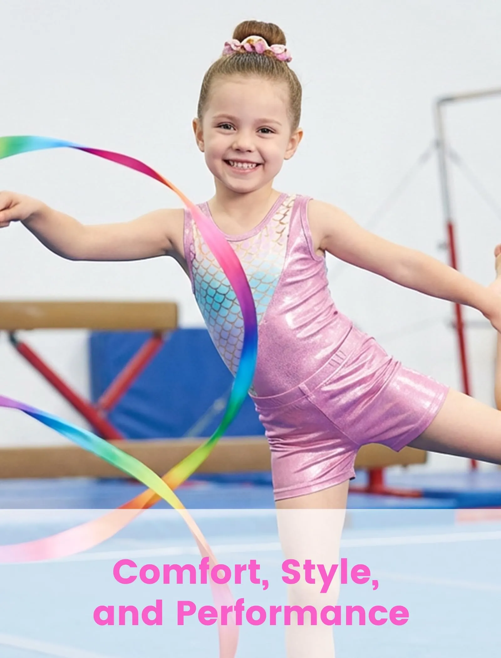 Gogokids Set da ginnastica a tre pezzi per ragazze con body senza maniche, pantaloncini e fascetta per capelli, rosa chiaro - immagine 2