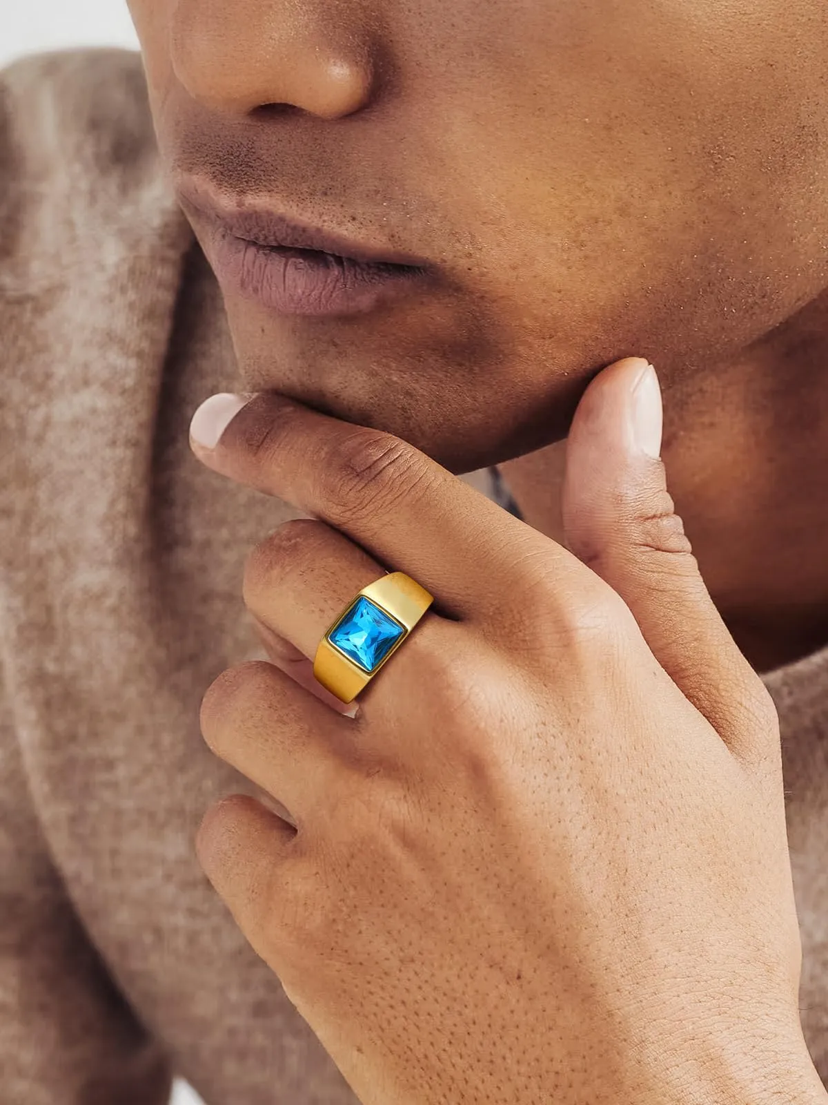U7 Anello Uomo in Acciaio Inossidabile Oro con Pietra Blu 8mm Taglia 27,5 - immagine 7