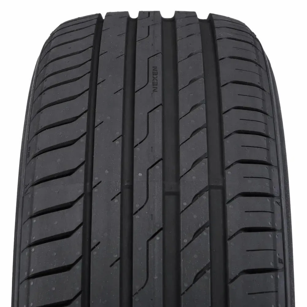 Nexen N'Fera Sport SUV 235/60R18 103H Pneumatici Estivi - immagine 2