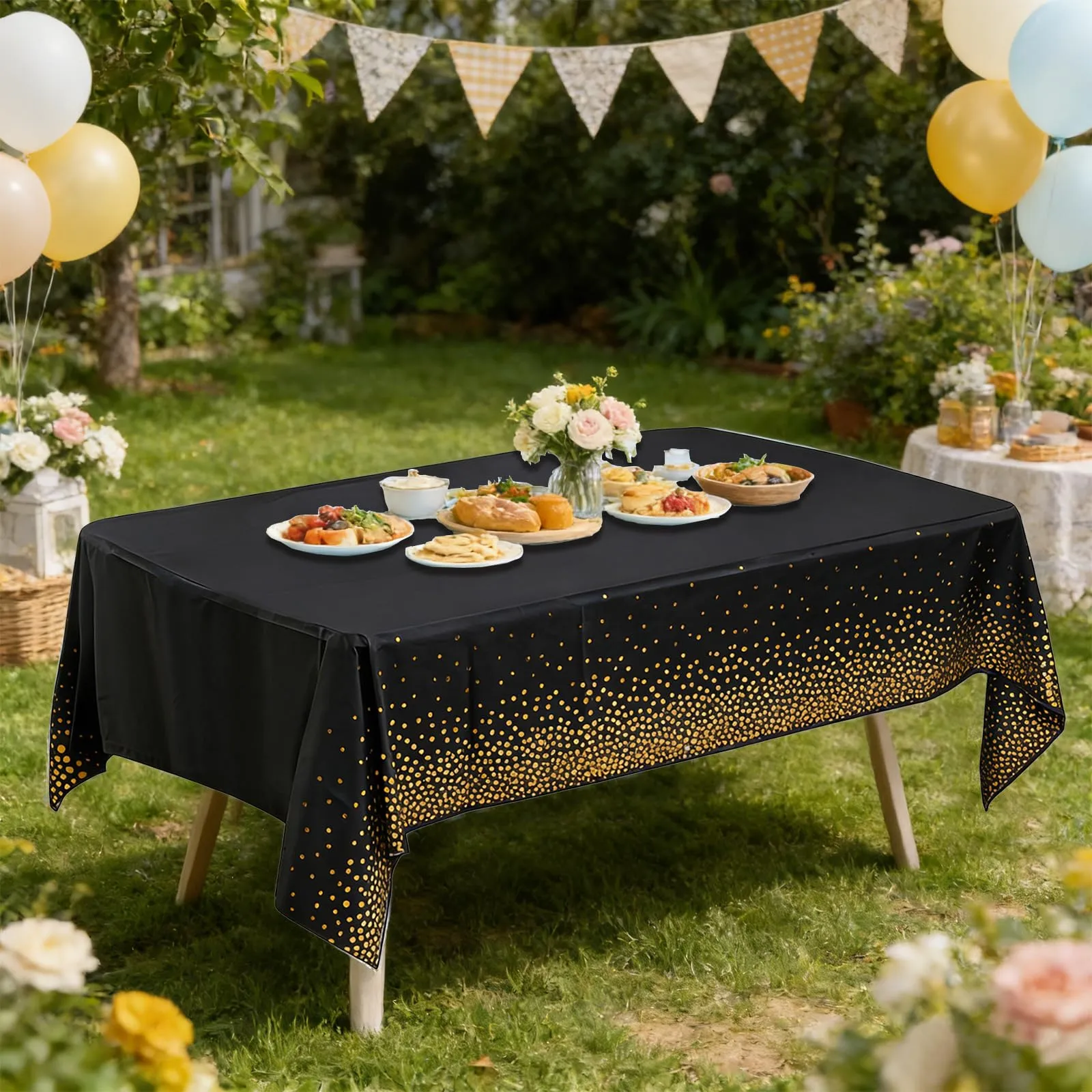 YAAVAAW Tovaglie in Plastica a Pois Neri e Oro, Set da 4, 137 x 274 cm - immagine 5