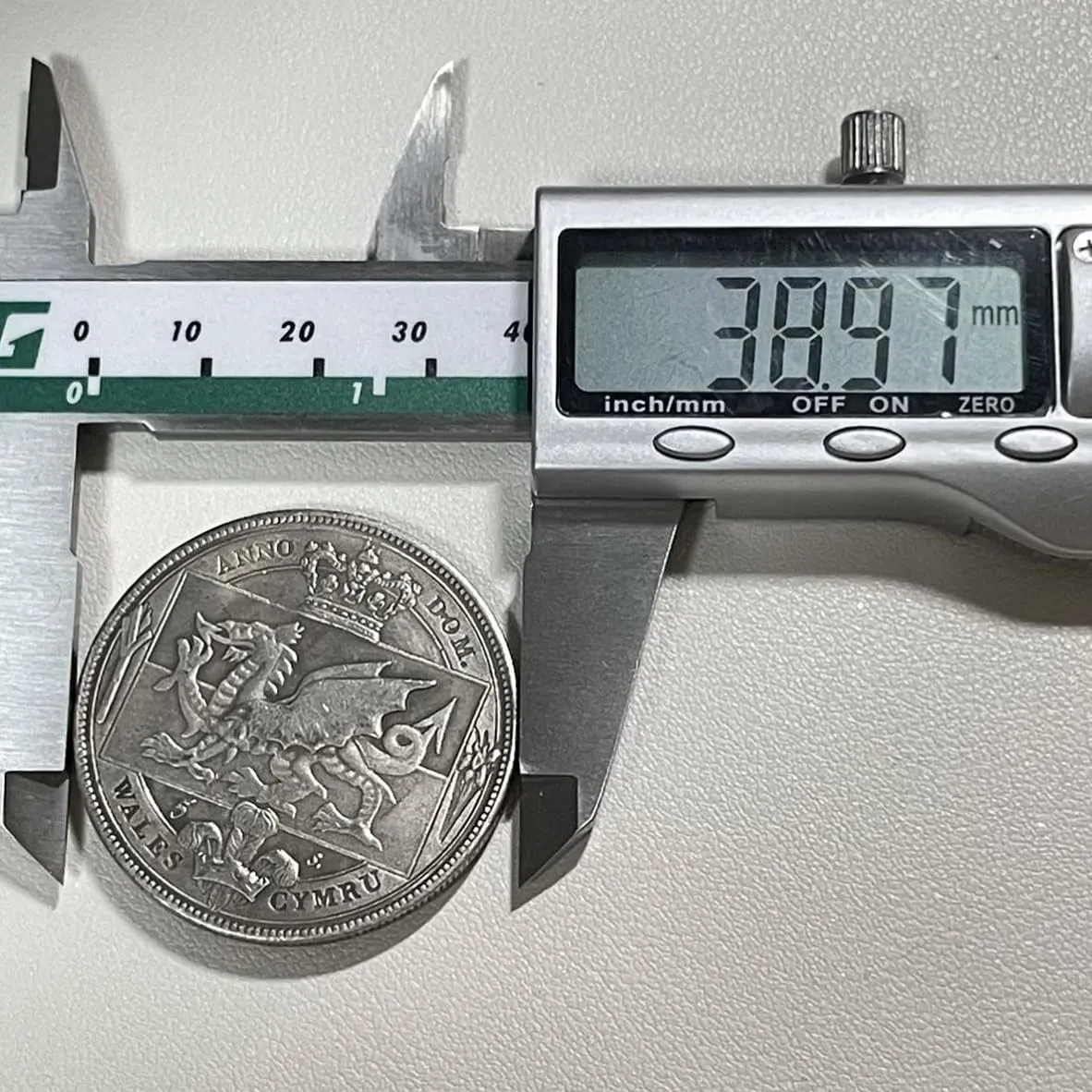 Riproduzione Monete Antiche Britanniche Vittoriane in Argento (British-Victoria) - immagine 6