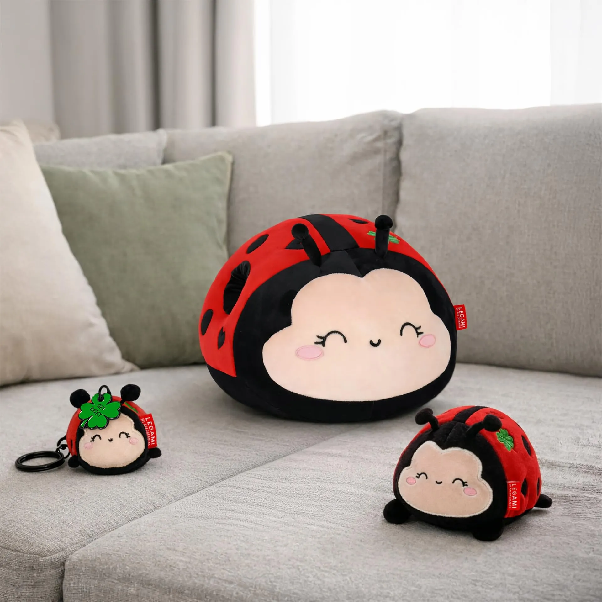 Legami Portachiavi Super Soft Ladybug, Peluche con Messaggio Inciso e Moschettone, 7x11 cm - immagine 6