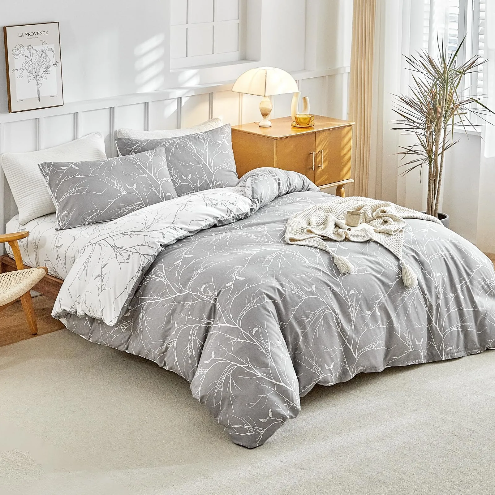 Tokokimo Set Copripiumino Matrimoniale 4 Pezzi, Microfibra 240x220 cm con Lenzuolo con Angoli 160x200+35 cm e 2 Federe 50x80 cm, Motivo Rami e Foglie, Grigio - immagine 1