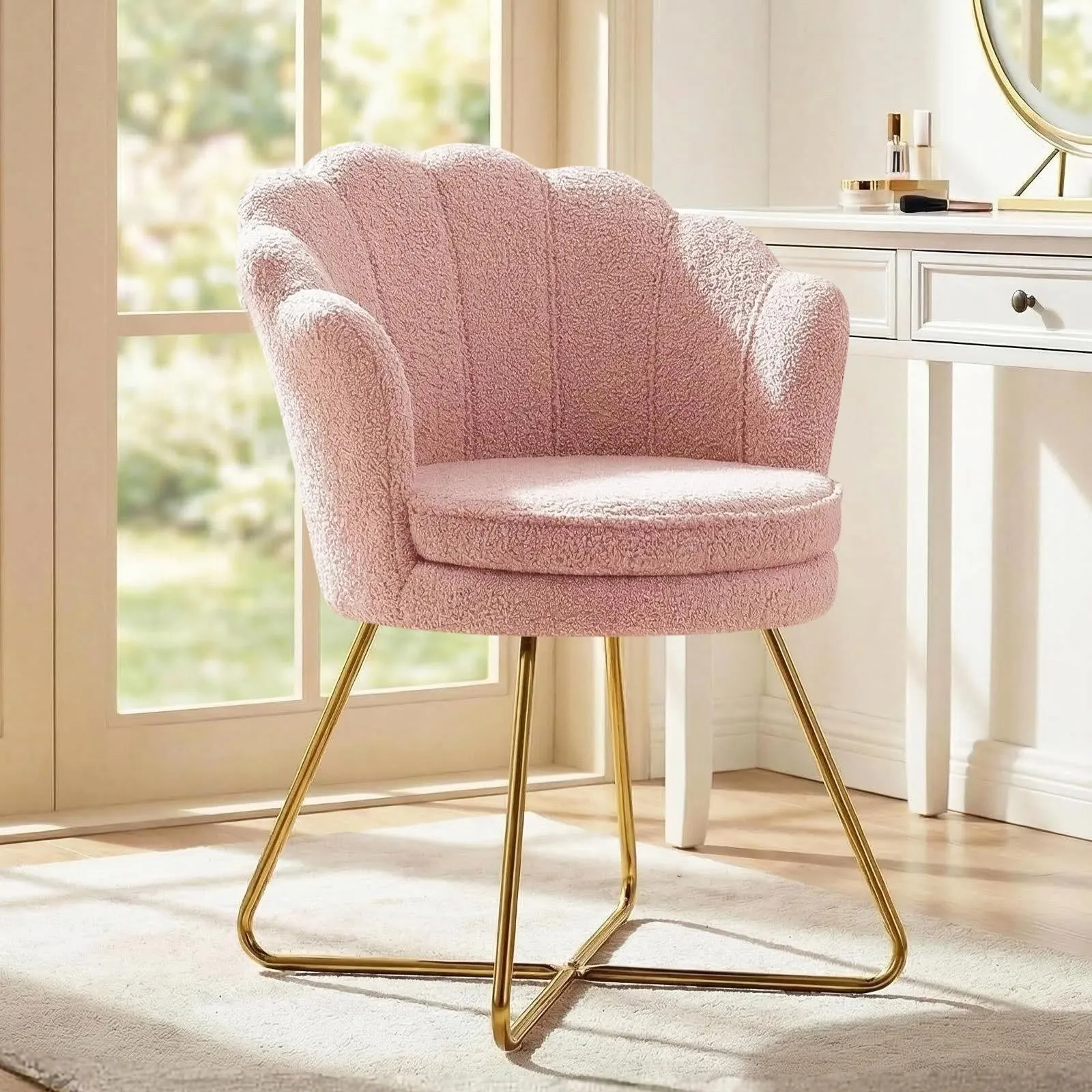 Hellove Set di 2 Poltrone a Conchiglia in Teddy con Gambe in Metallo Placcato Oro, Rosa - immagine 8