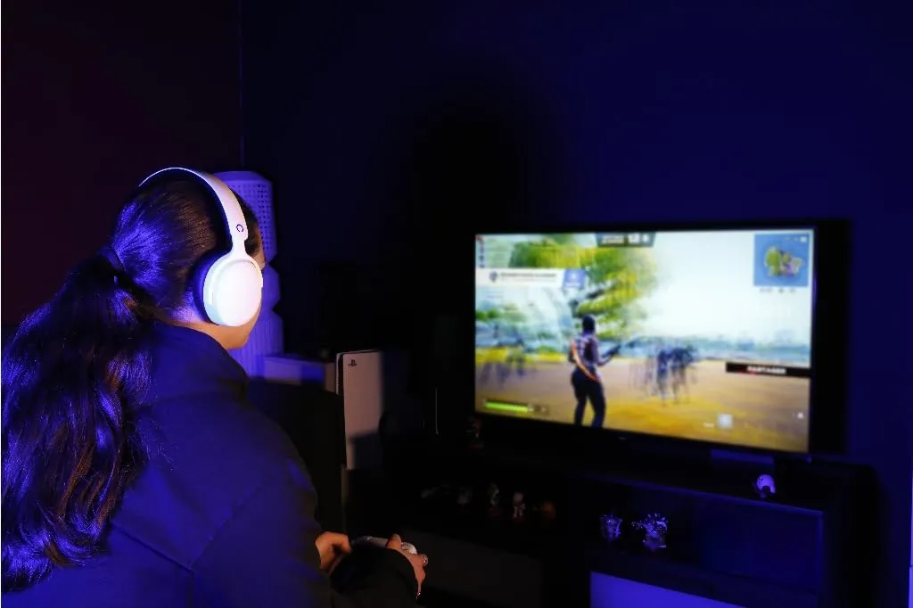 Konix Nexus Cuffie Gaming con Cavo per PS5, Altoparlanti 40 mm, Microfono Flessibile, Jack 3,5 mm, Cavo 1,5 m, Bianco - immagine 5