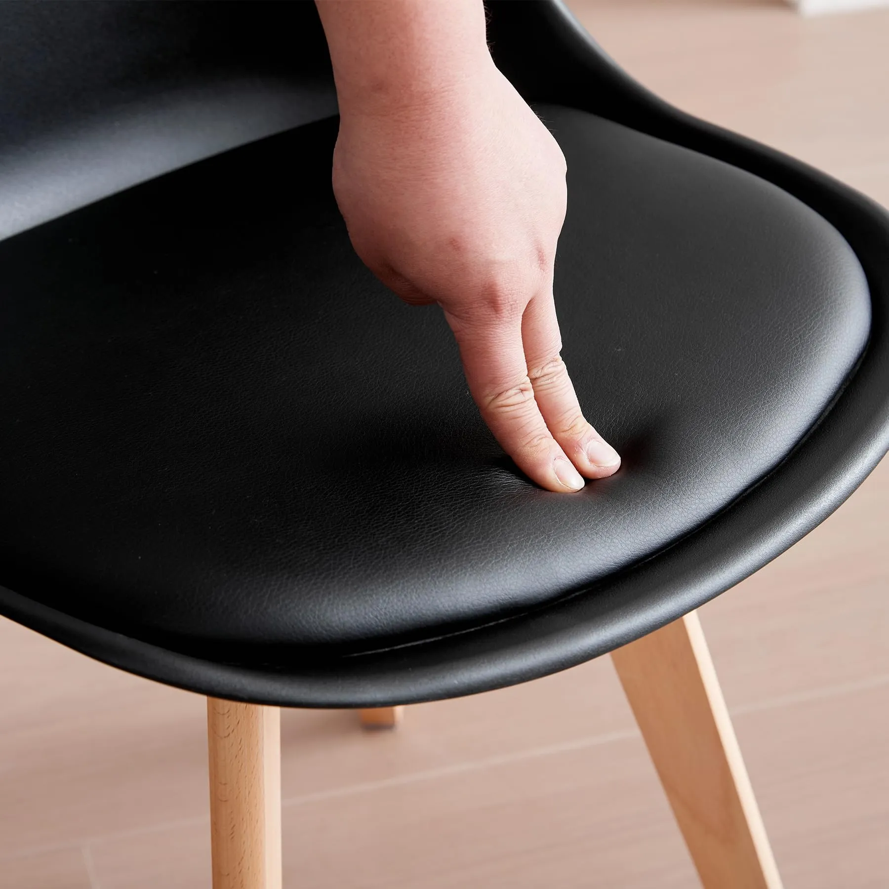 GrandCA HOME Set di 10 Sedie Imbottite con Gambe in Legno Massello di Faggio, Nero - immagine 4