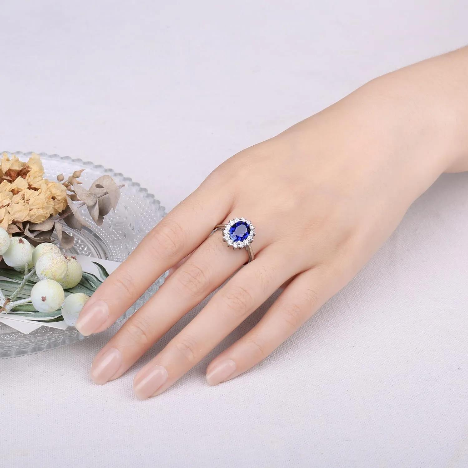 JewelryPalace Anello Kate Middleton e Principessa Diana in oro bianco 14K con Royal Blue Created Spinel per Donna - immagine 4