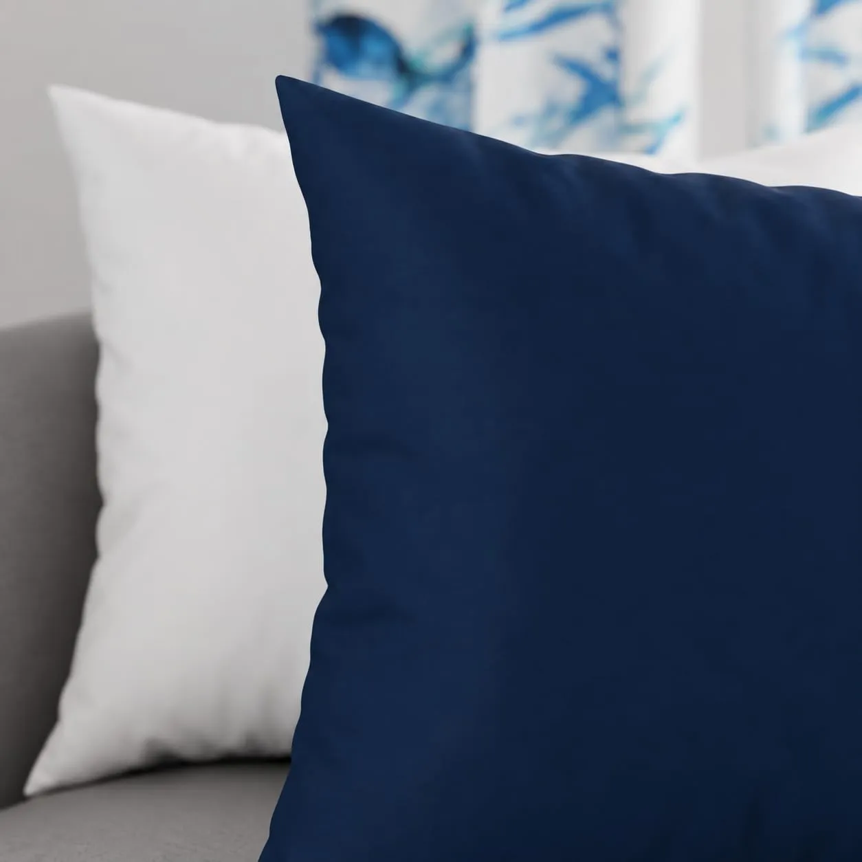 PETTI Artigiani Italiani Coppia di Federe Cuscino 30x30 cm in Microfibra Double Face, Bianco Blu Notte, Set di 2 - immagine 3