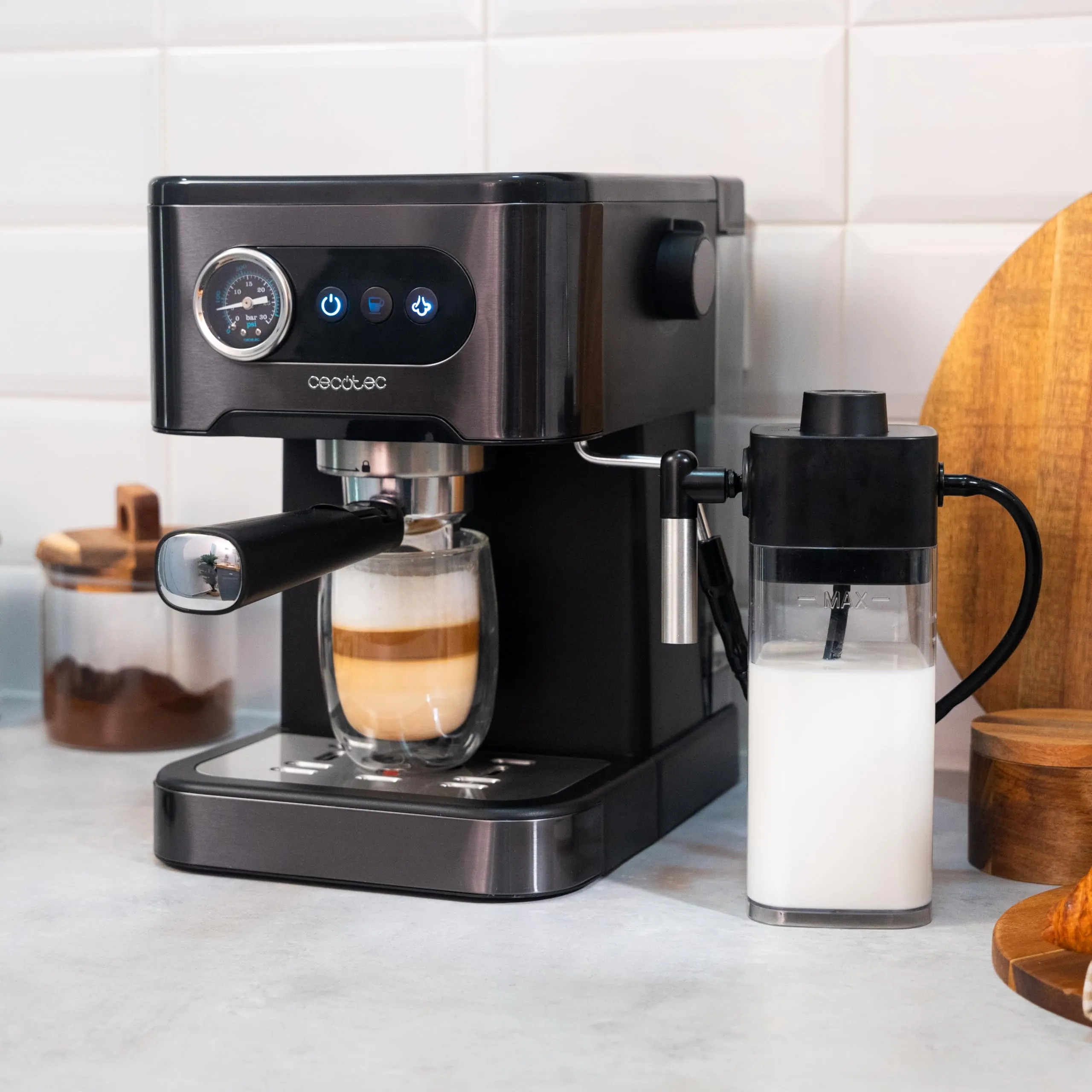 Cecotec Power Espresso 20 Pro Latte Macchina Caffè Espresso Manuale, 1350W, 20 Bar, Serbatoio Acqua 1,5L, Serbatoio Latte 550ml - immagine 5