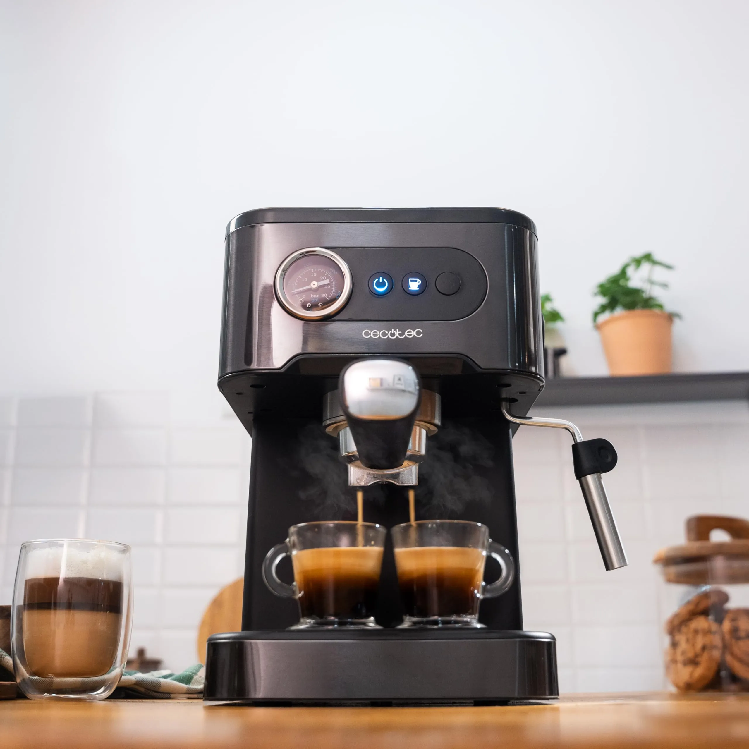 Cecotec Power Espresso 20 Pro Latte Macchina Caffè Espresso Manuale, 1350W, 20 Bar, Serbatoio Acqua 1,5L, Serbatoio Latte 550ml - immagine 7