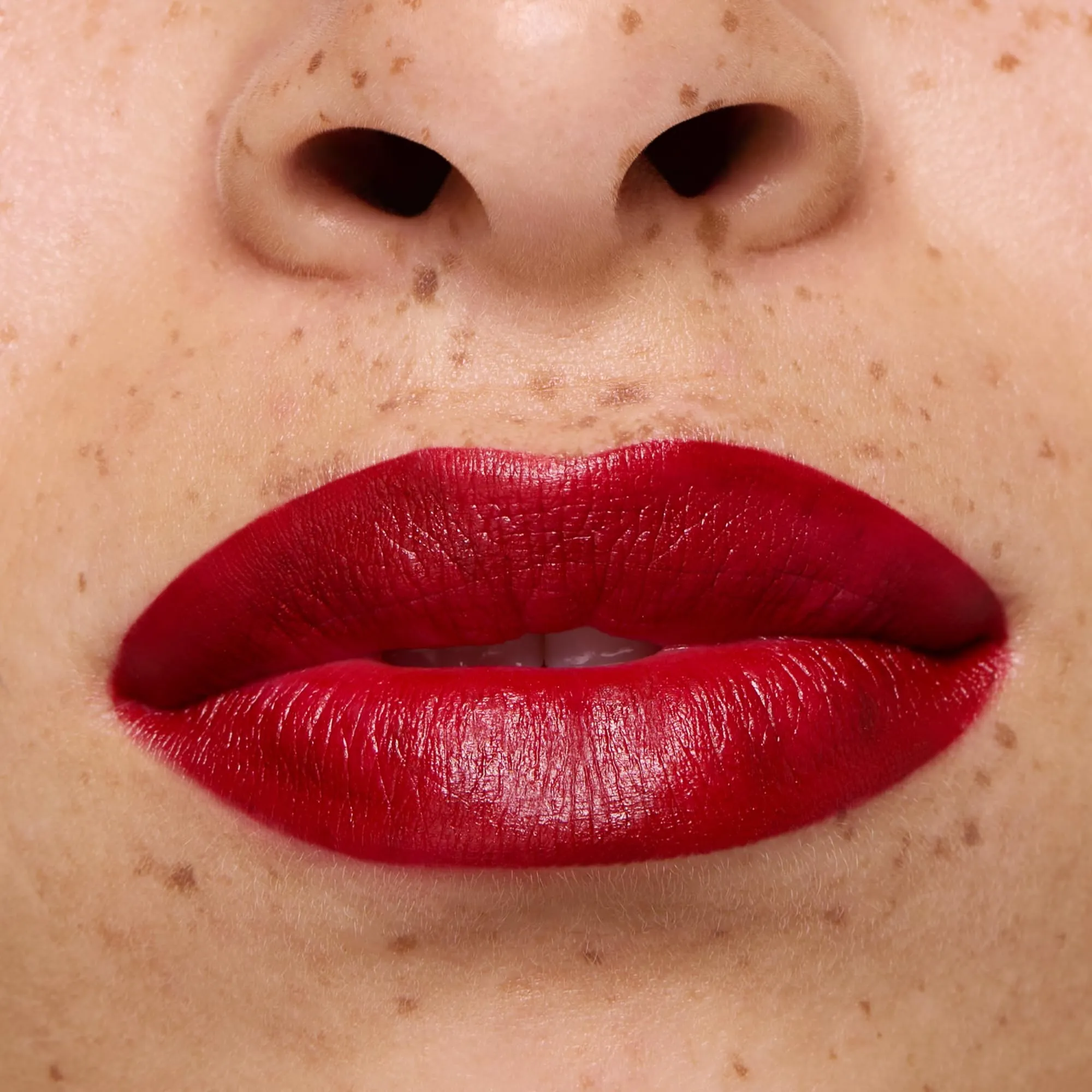 Essence The Slim Stick Lipstick Bordeaux - immagine 3