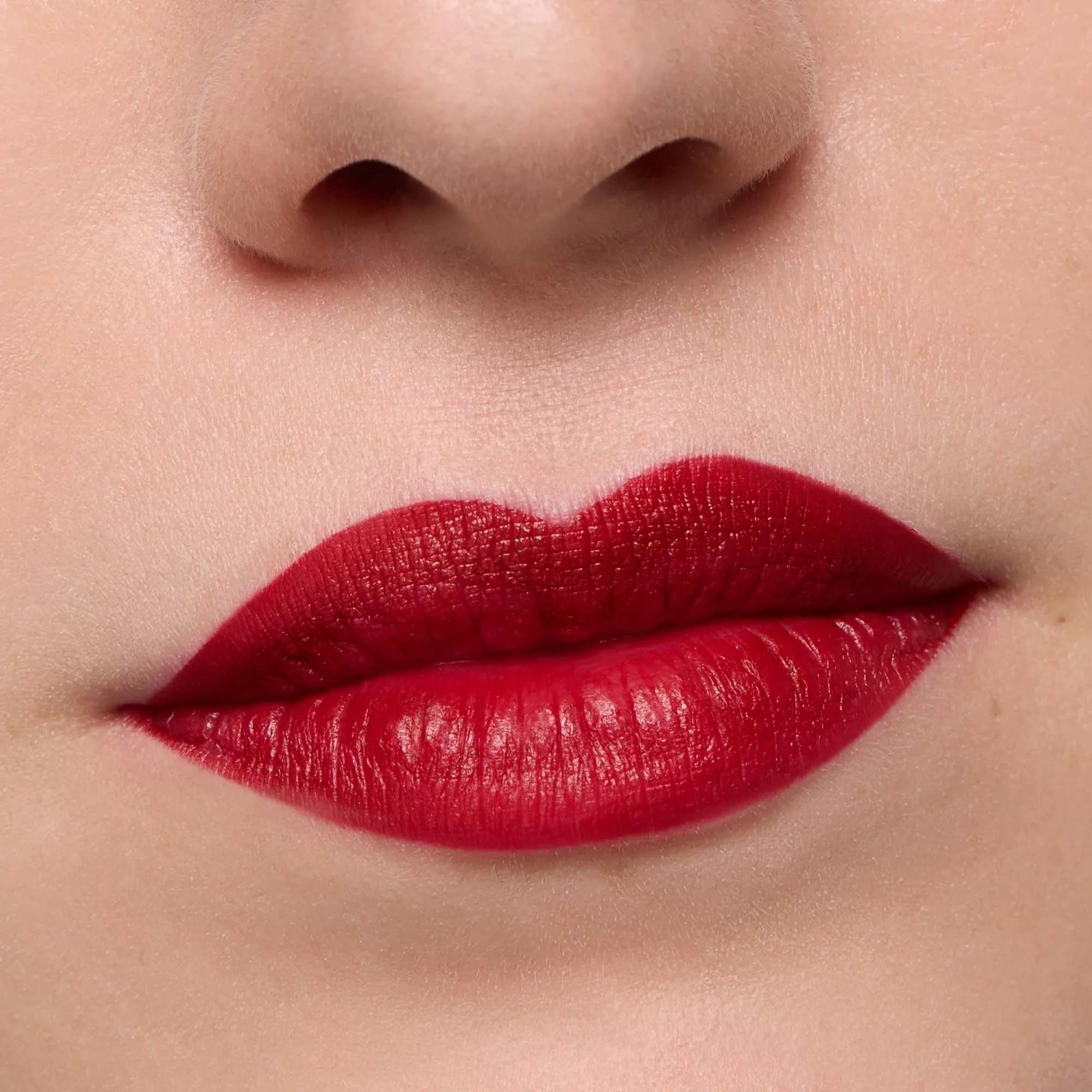 Essence The Slim Stick Lipstick Bordeaux - immagine 4