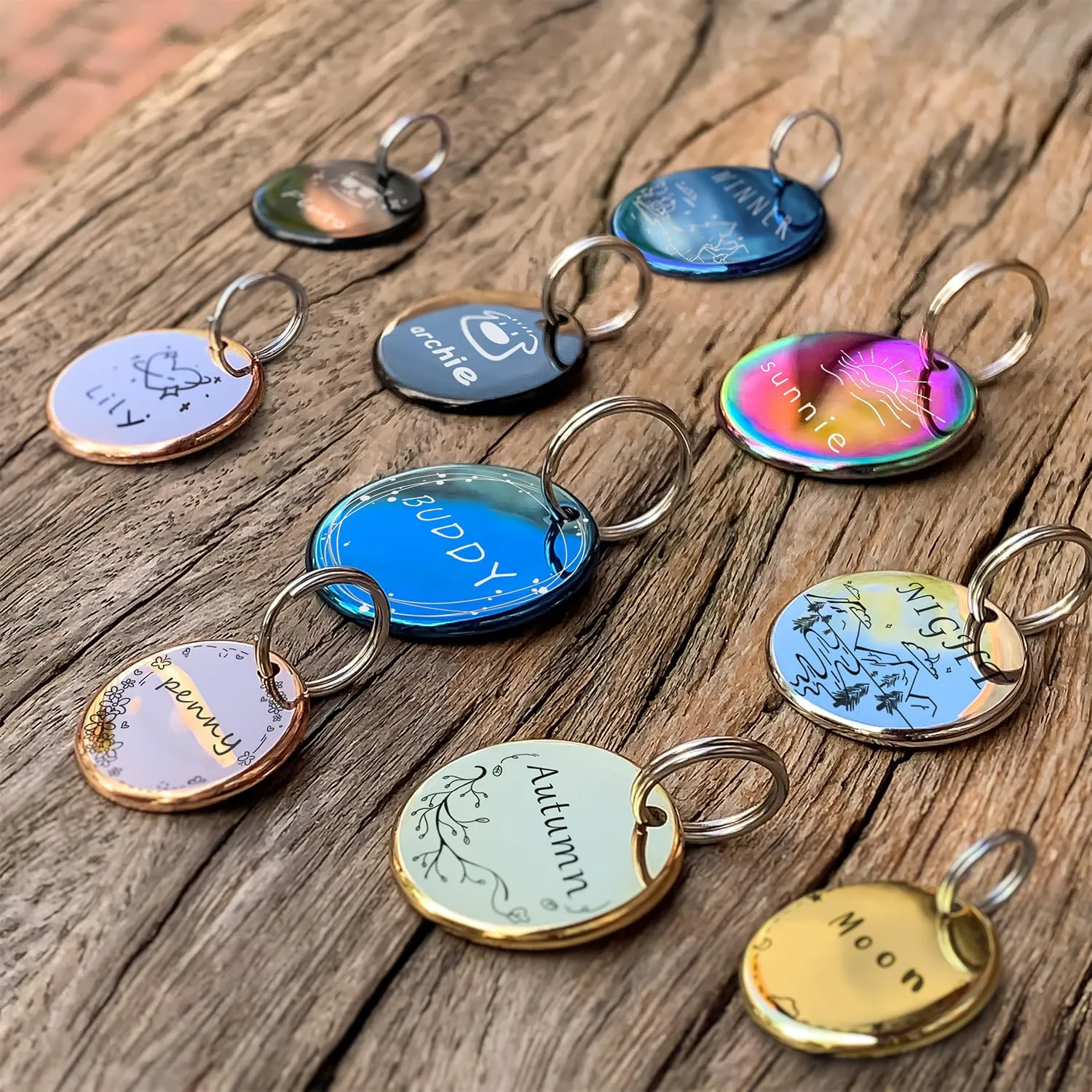 MEOW the WOOF Medagliette Identificative per Cani e Gatti Corona di Fiori in Acciaio Inossidabile Personalizzabile - immagine 4