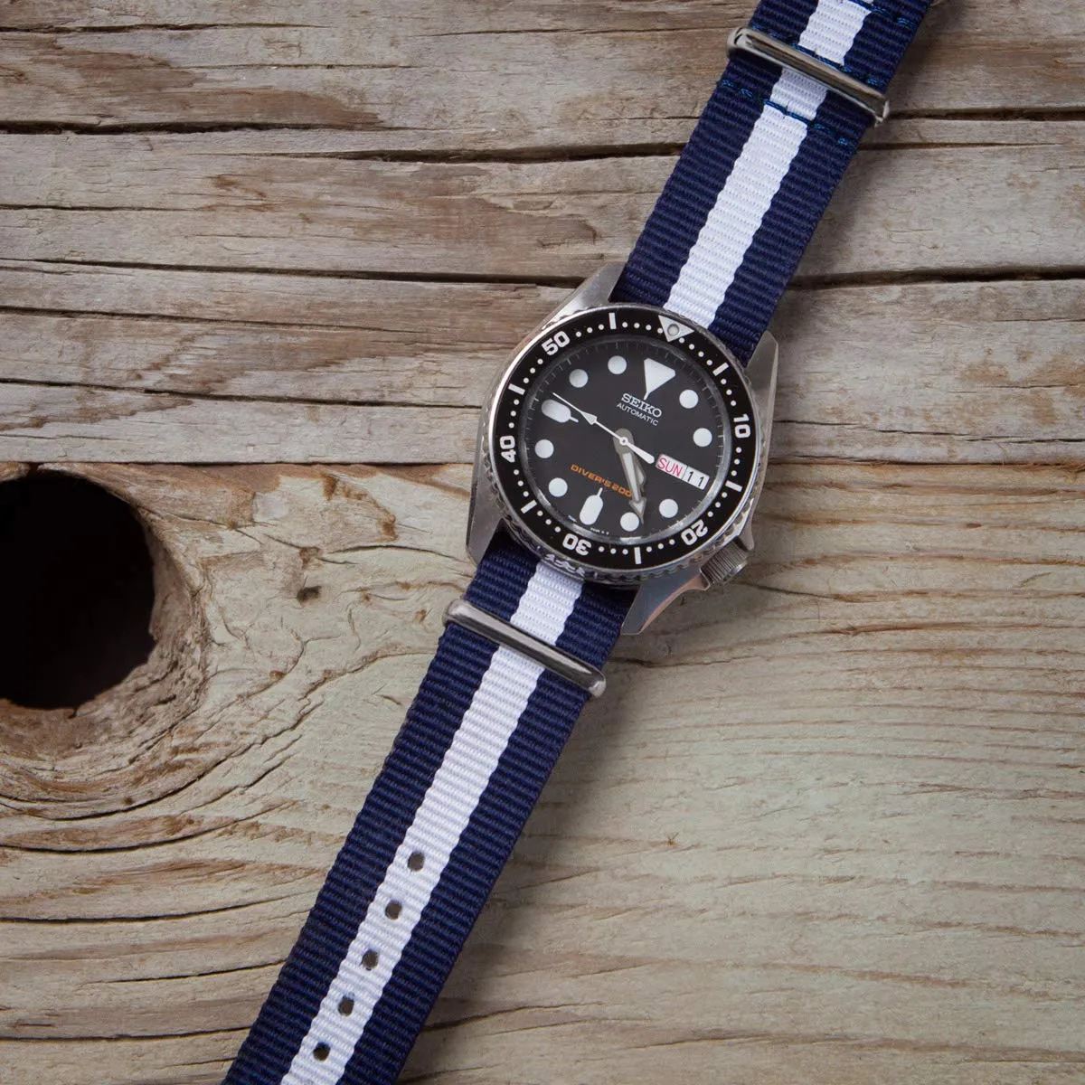 Archer Watch Straps NATO Nylon Watch Strap - Navy and White, 22mm - immagine 2