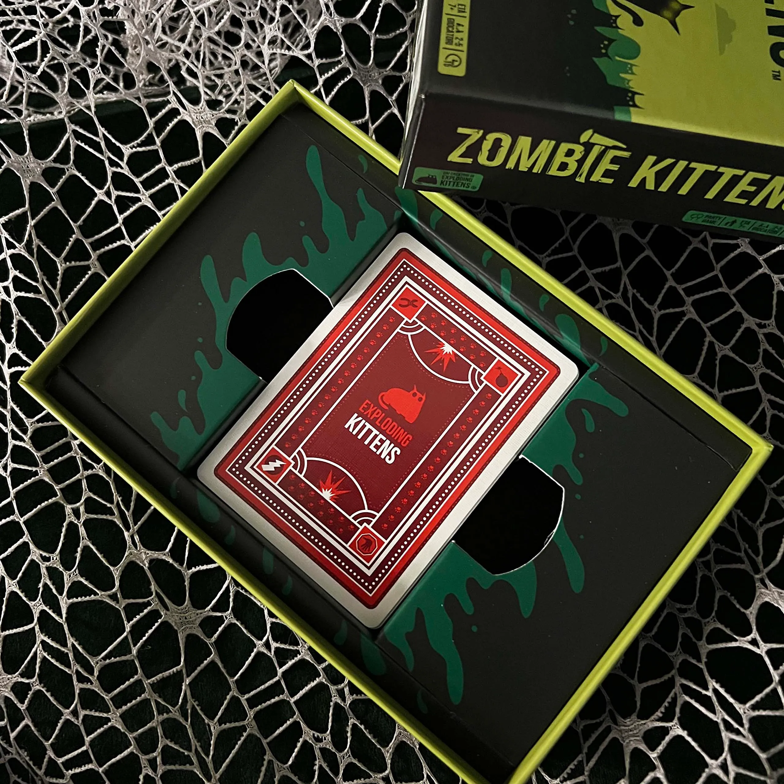 Exploding Kittens Zombie Kittens Card Game - immagine 8