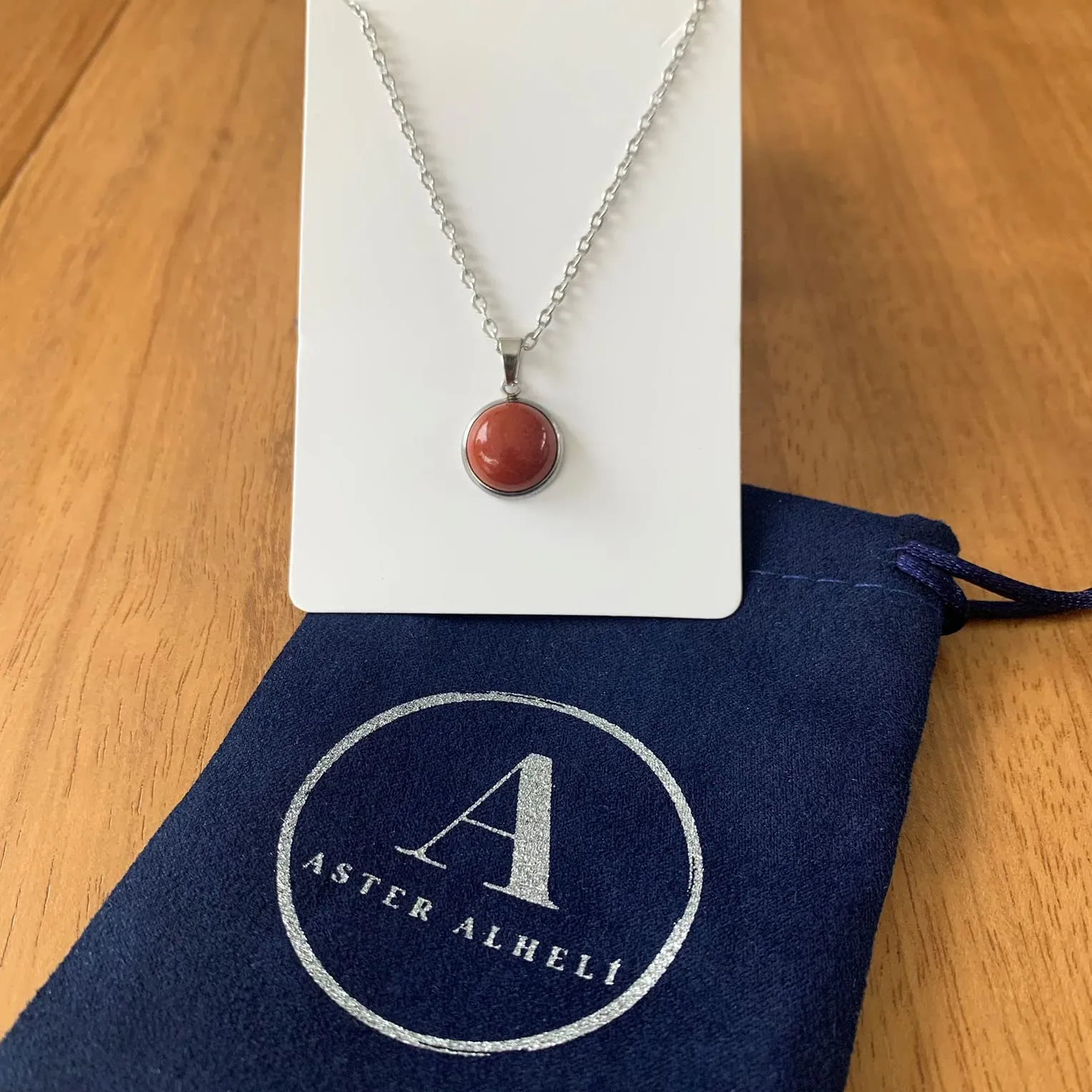 ASTER ALHELÍ Collana Donna in Acciaio Inox Argentato con Ciondolo in Diaspro Rosso - immagine 5