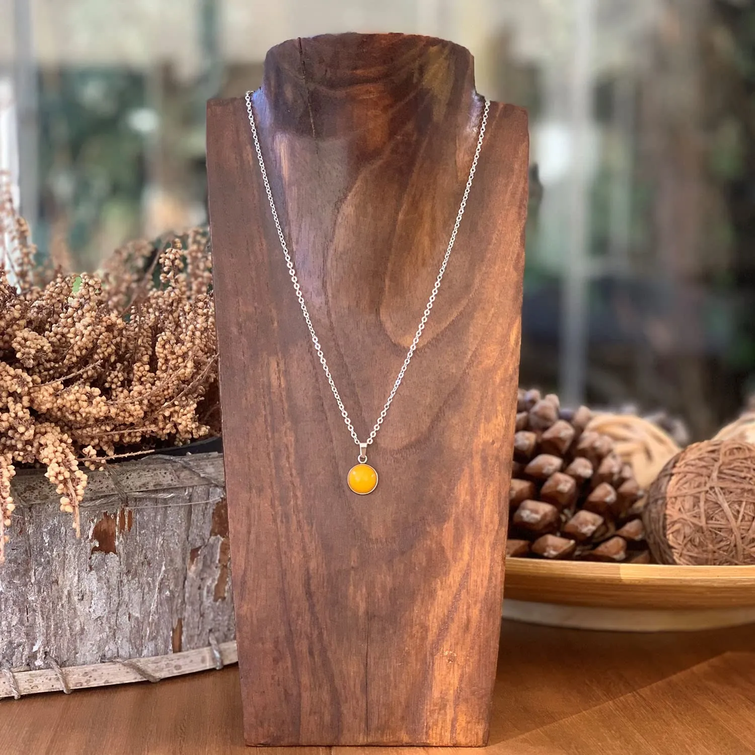 ASTER ALHELÍ Collana Donna in Acciaio Inox Argentato con Ciondolo in Giada Gialla, 45 cm - immagine 3