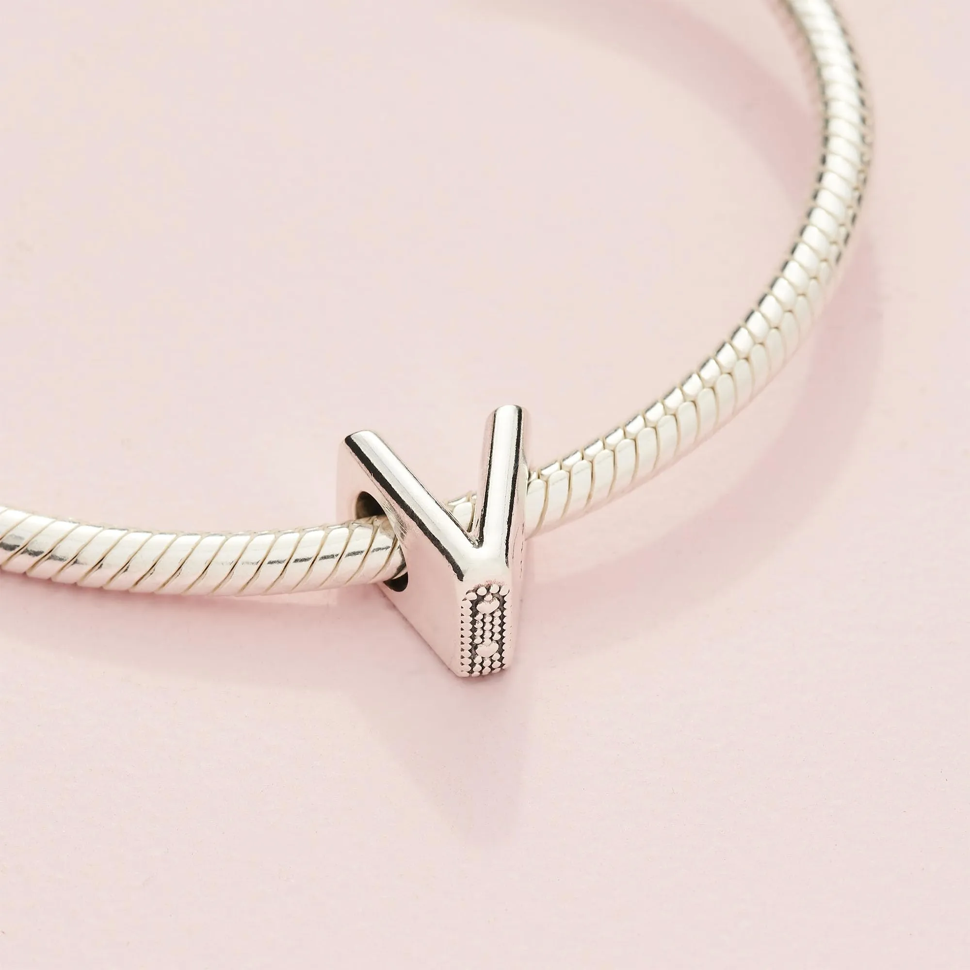 Pandora Moments Lettera V - Charm Alfabeto Reversibile in Argento Sterling - immagine 5