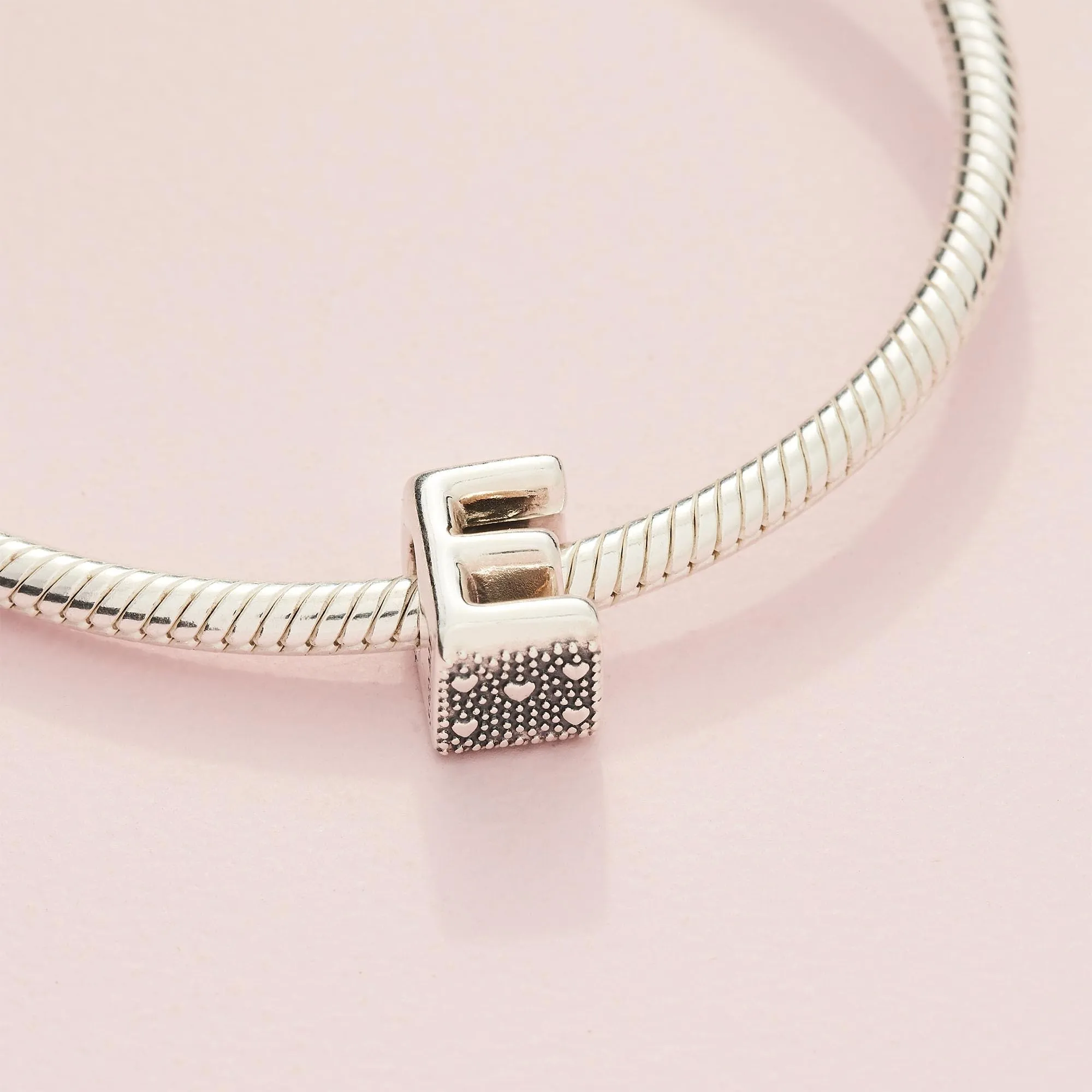Pandora Ciondolo in argento con lettera E - immagine 6