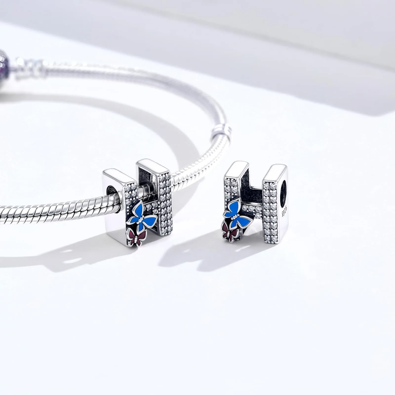 XWN Lettera Bead Charm Alfabeto in Argento Sterling 925 e Cubic Zirconia per Braccialetti e Collane Europee - immagine 2