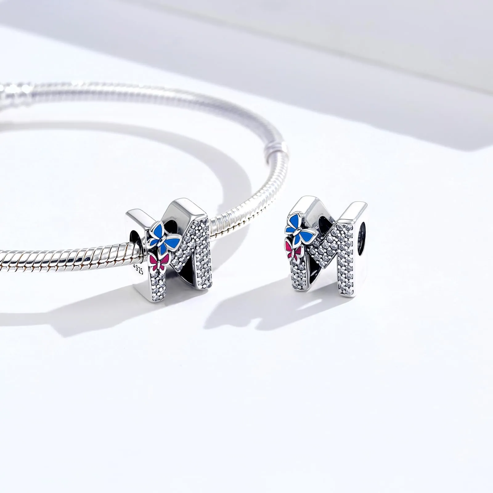 XWN Lettera Bead Charm Alfabeto in Argento Sterling 925 con Cubic Zirconia per Braccialetti e Collane Europei - immagine 2
