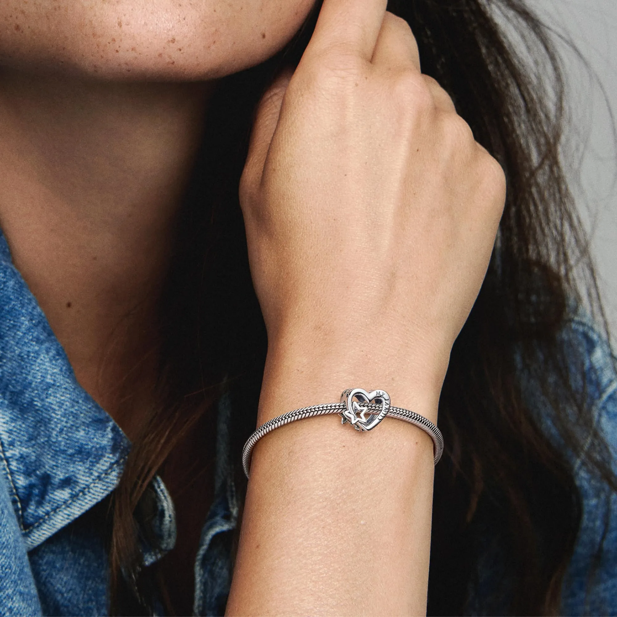 Pandora Moments Ciondolo a forma di cuore in argento sterling - immagine 5