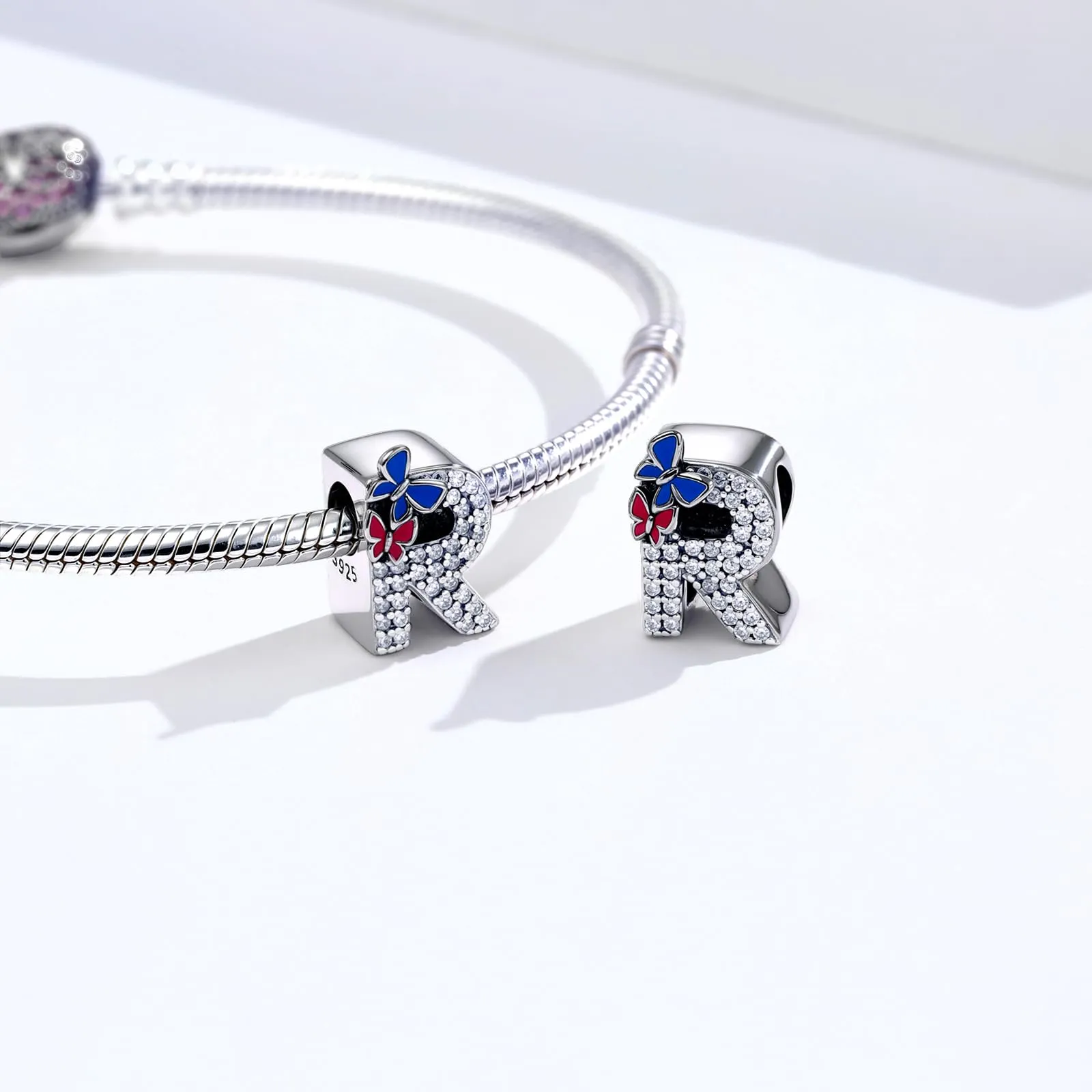 XWN Lettera Bead Charm Alfabeto in Argento Sterling 925 e Cubic Zirconia per Braccialetti e Collane Europee - immagine 2
