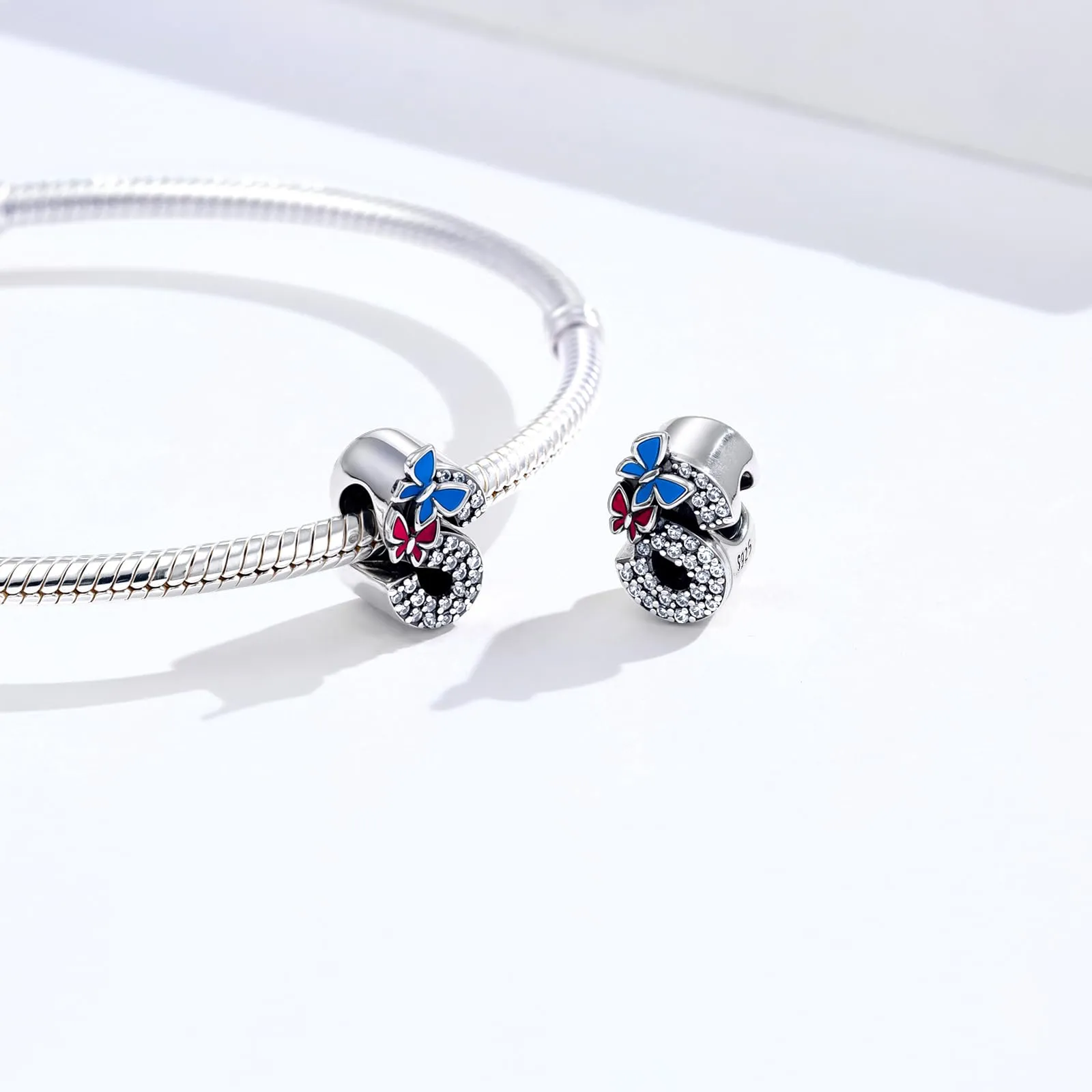 XWN Lettera Bead Charm Alfabeto in Argento Sterling 925 con Cubic Zirconia per Braccialetti e Collane Europei - immagine 2