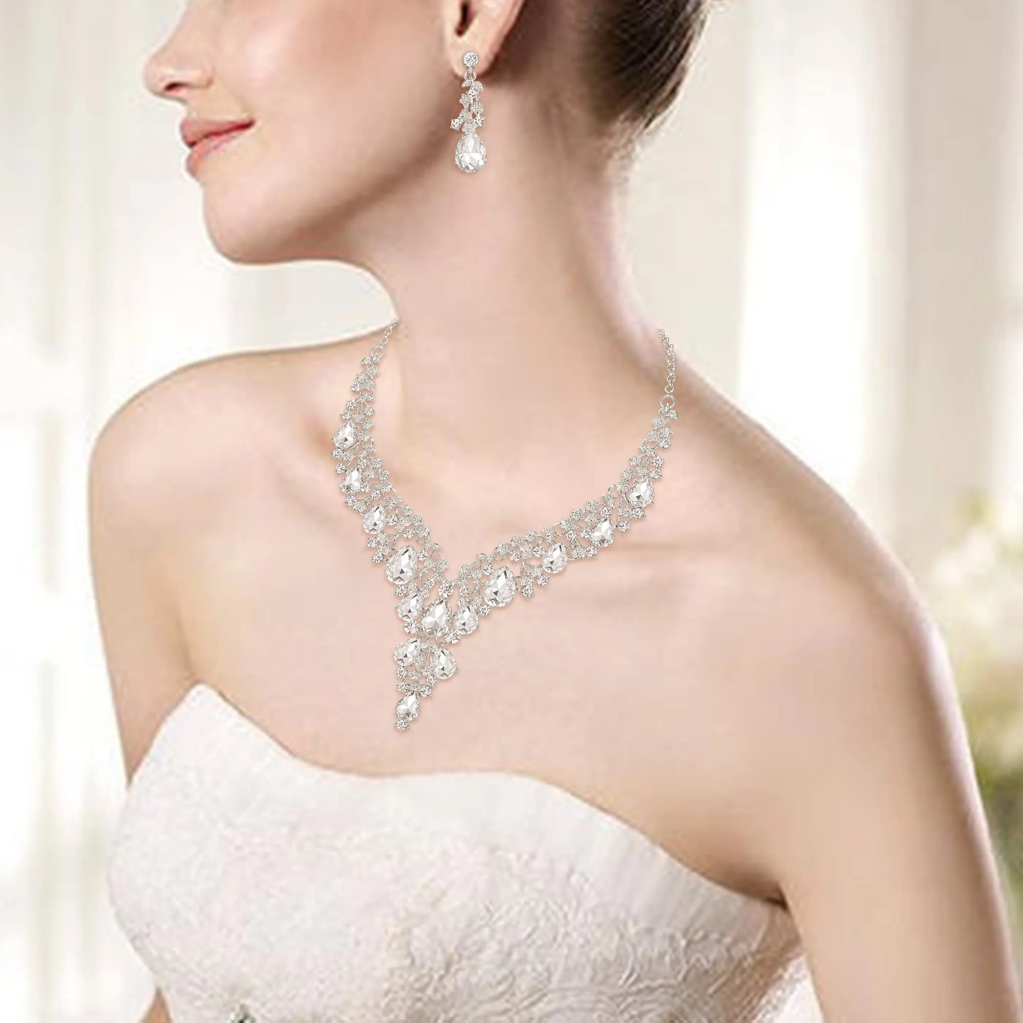 Clearine Wedding Jewelry Set Rhinestone Cluster Necklace and Drop Earrings, Transparent Silver-Tone - immagine 2