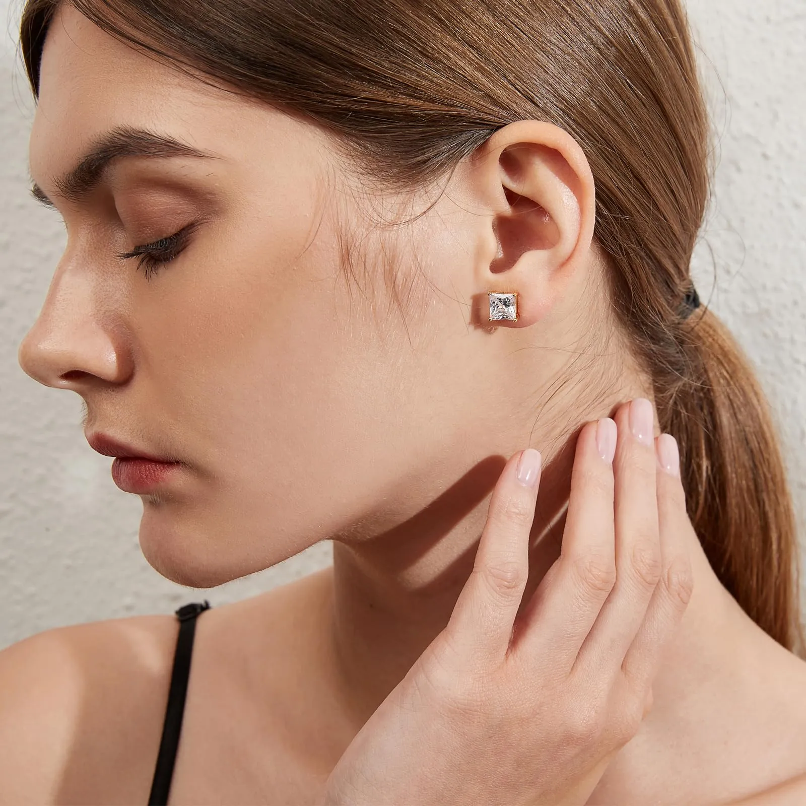 Miaofu Orecchini in Argento Sterling 925 Placcati in Oro Bianco 18K con Zirconi Swarovski, Taglio Rotondo e Principessa, 7mm - immagine 6