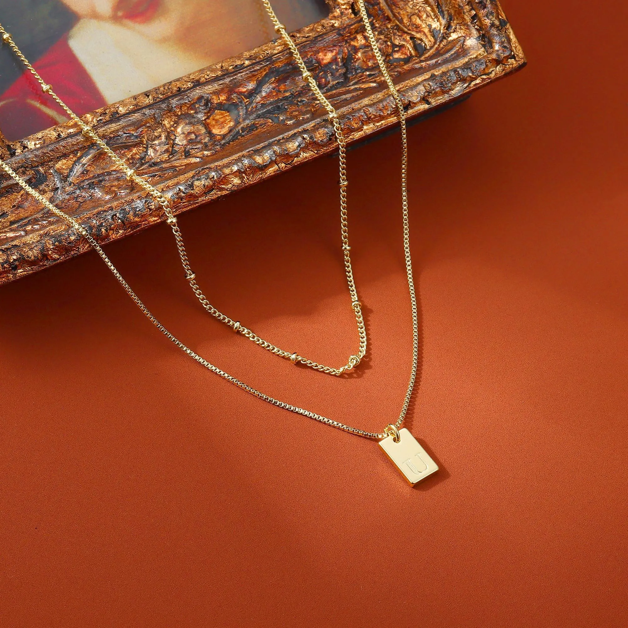 BodyBonita Collana con Iniziale Lettera U Placcata in Oro 16K per Donna - immagine 2