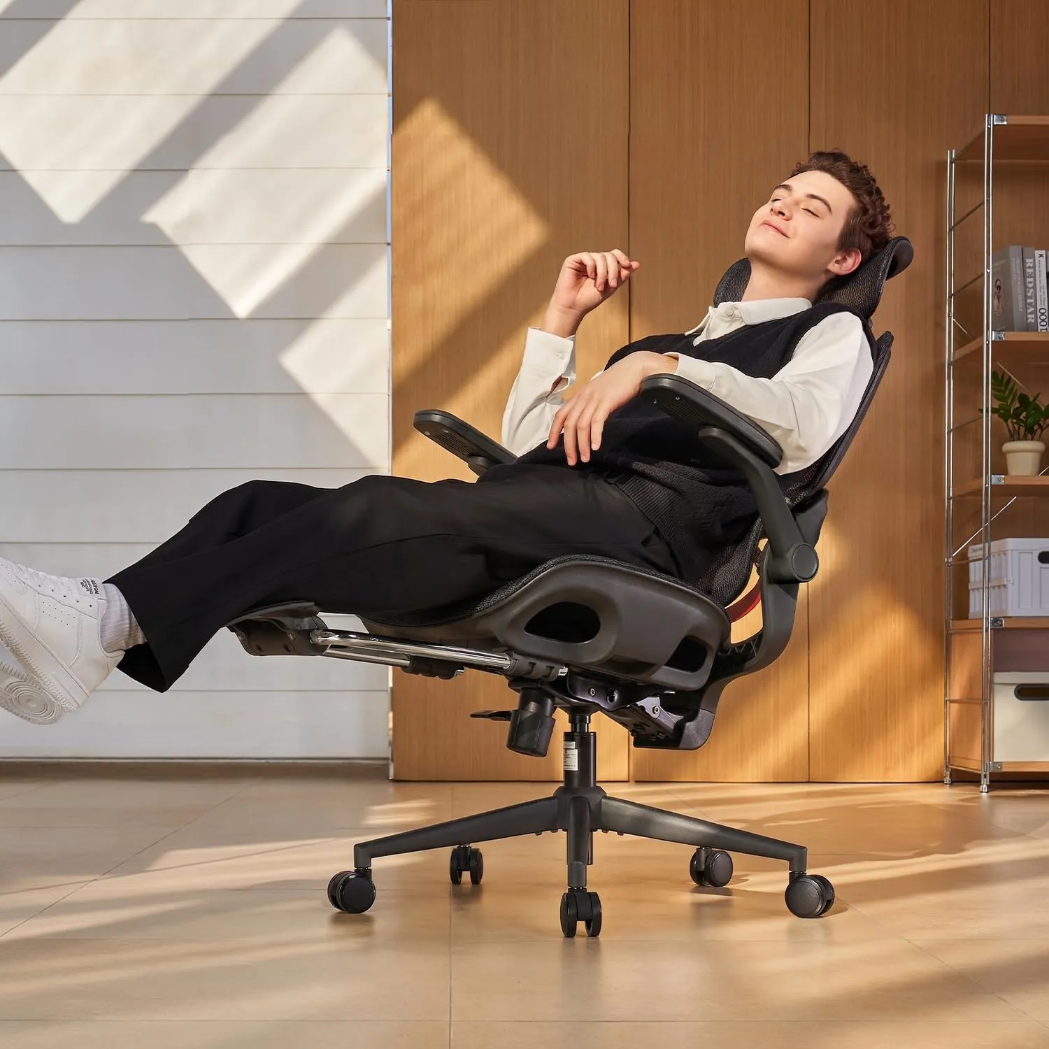 SIHOO B100 Pro Sedia da Ufficio Ergonomica con Poggiapiedi e Supporto Lombare 4D, Nero - immagine 1