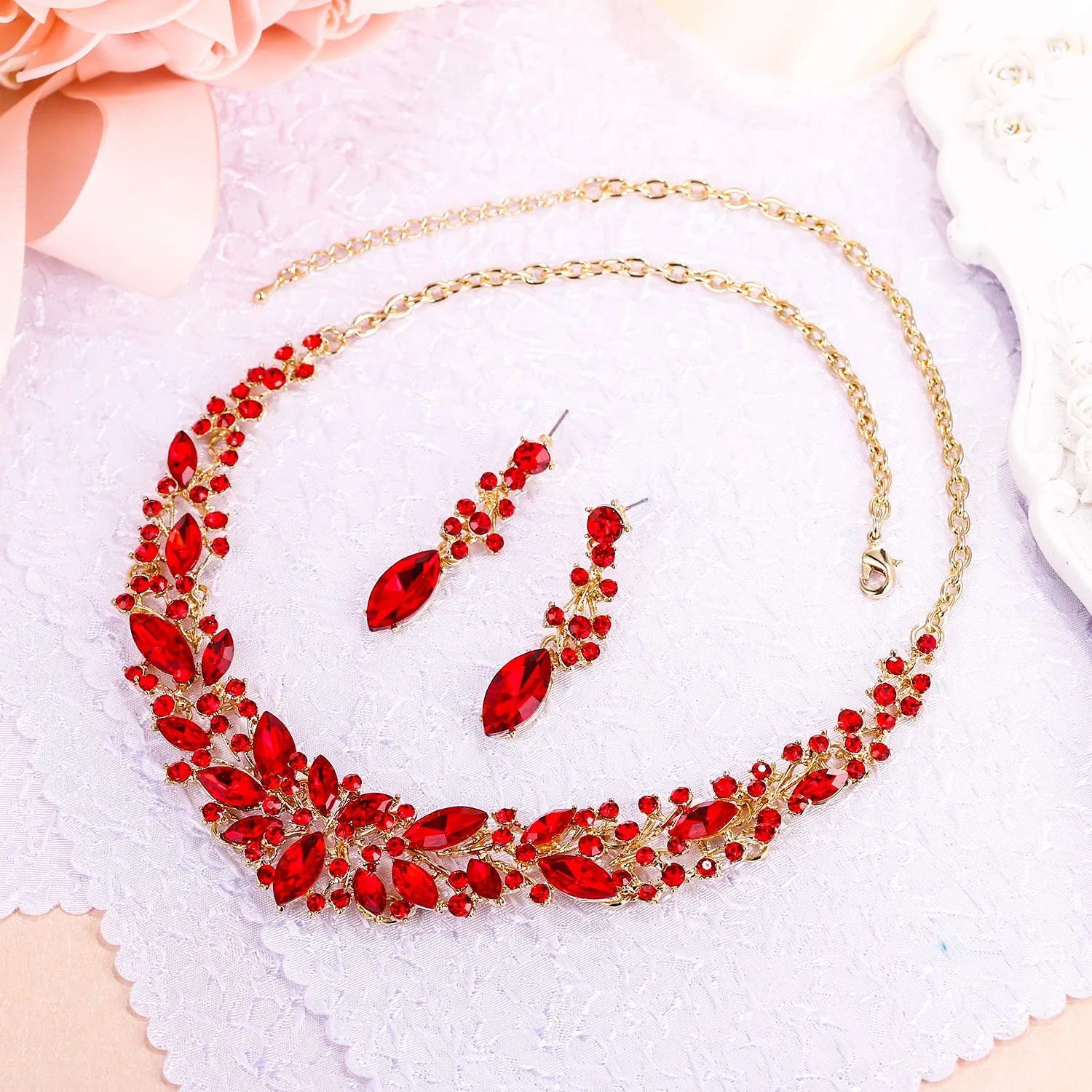 Clearine Set Collana e Orecchini in Cristallo Austriaco Marquise, Colore Rubino Oro-Fondo - immagine 3