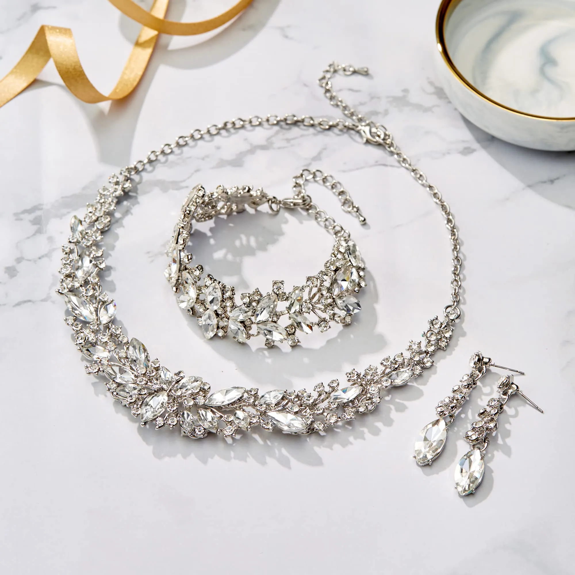 Clearine Set di Gioielli da Sposa con Cristalli Marquise, Collana, Orecchini e Bracciale in Lega di Acciaio Argento Trasparente - immagine 3