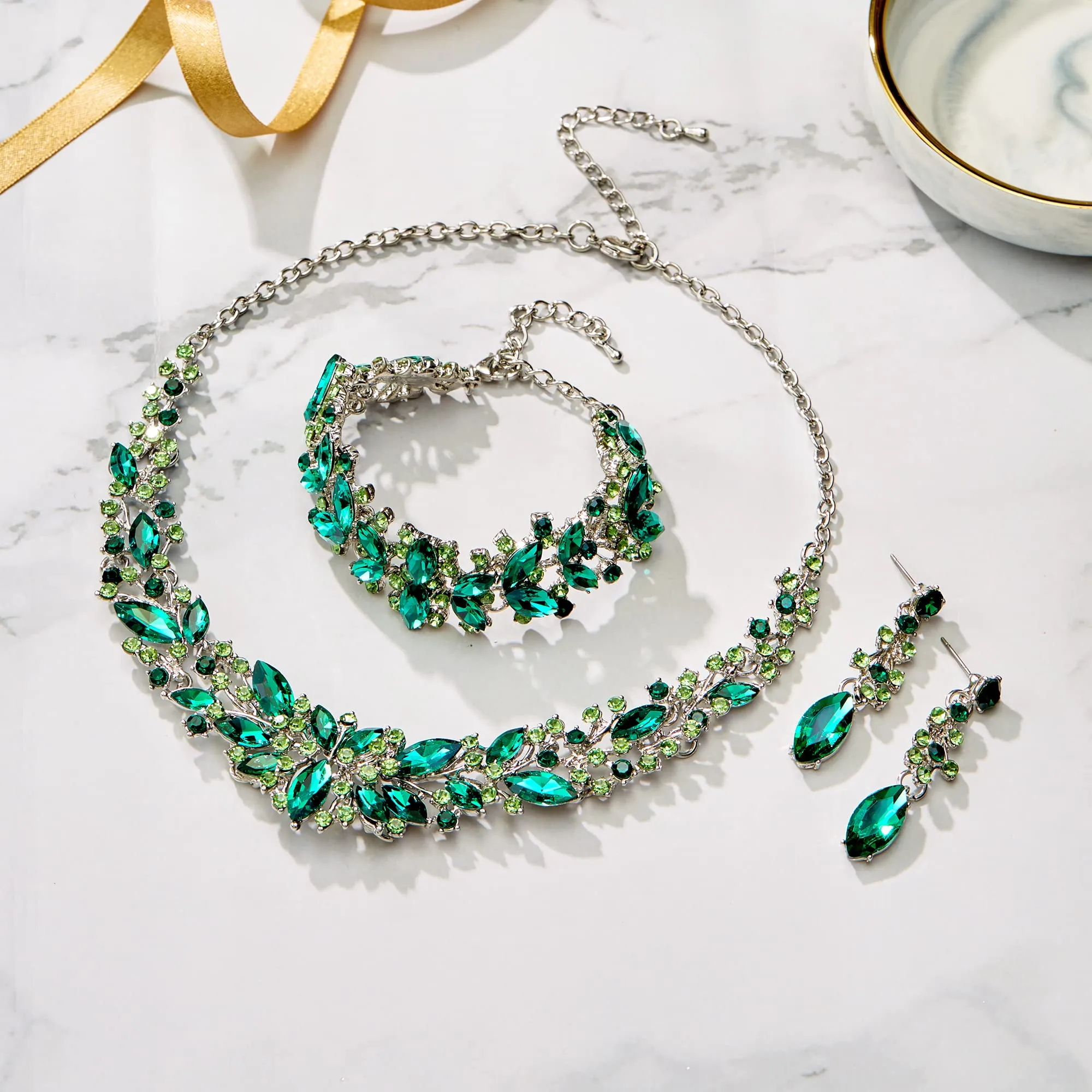 Clearine Set di Gioielli da Sposa con Cristalli Marquise, Collana, Orecchini e Bracciale in Lega di Acciaio e Argento Trasparente - immagine 3