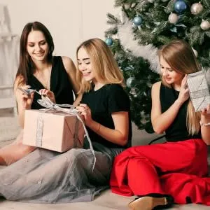 Clearine Set Gioielli Sposa con Collana e Orecchini a Goccia in Strass, Rosso e Argento - immagine 5