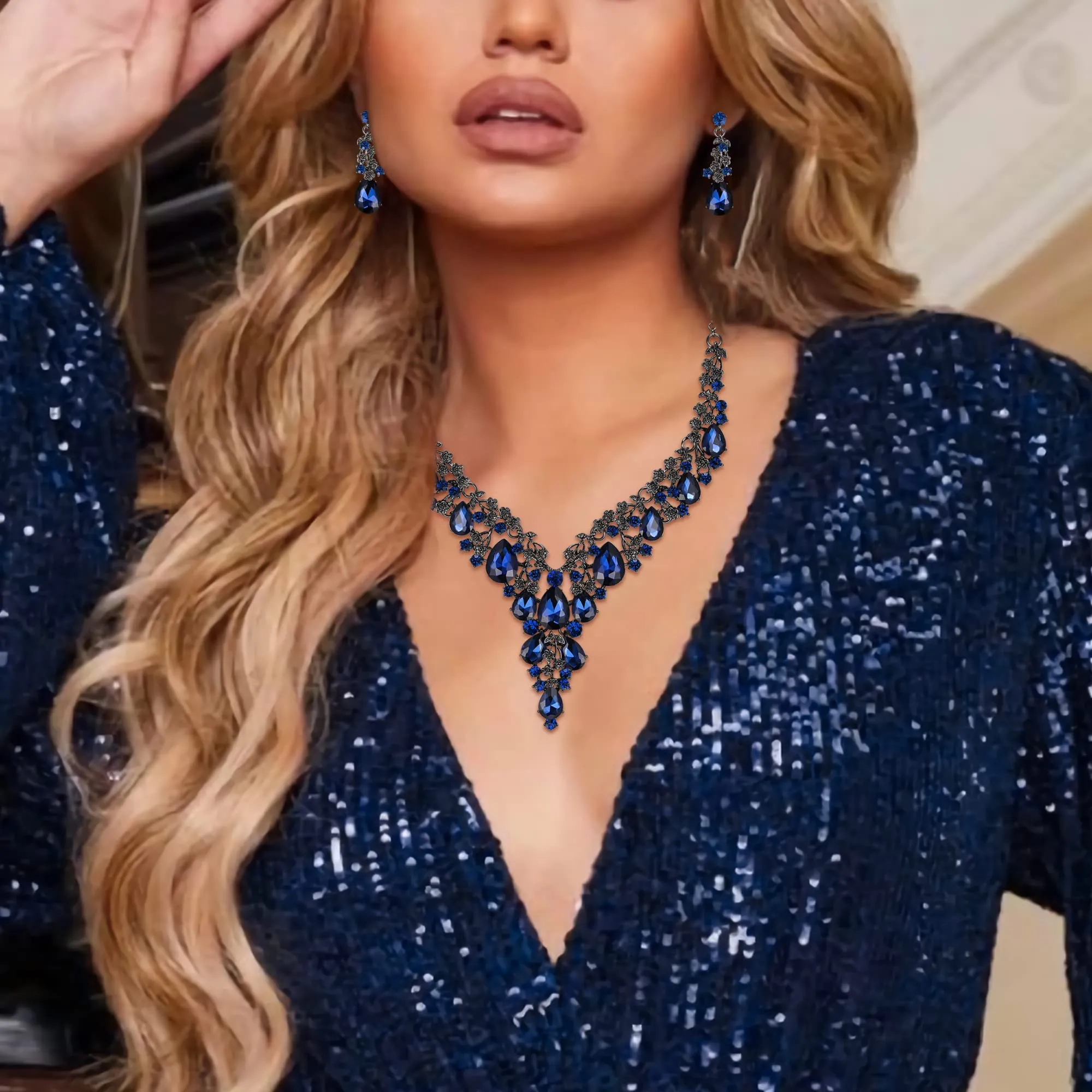 Clearine Set Gioielli Sposa Collana e Orecchini a Goccia in Strass, Zaffiro Colore Nero-Fondo - immagine 2