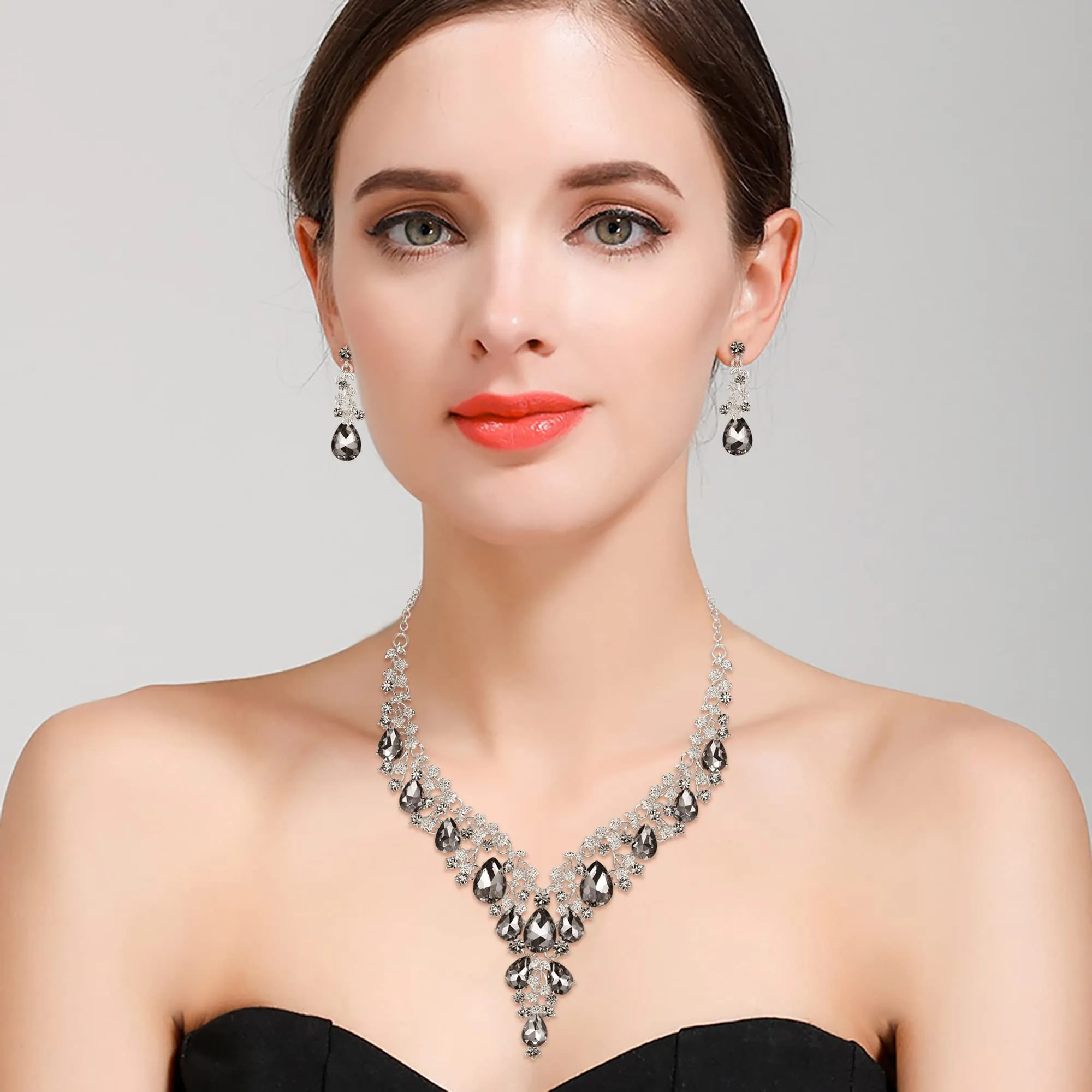 Clearine Set di Gioielli per Sposa con Collana e Orecchini a Goccia in Strass, Grigio Argento-Fondo - immagine 2