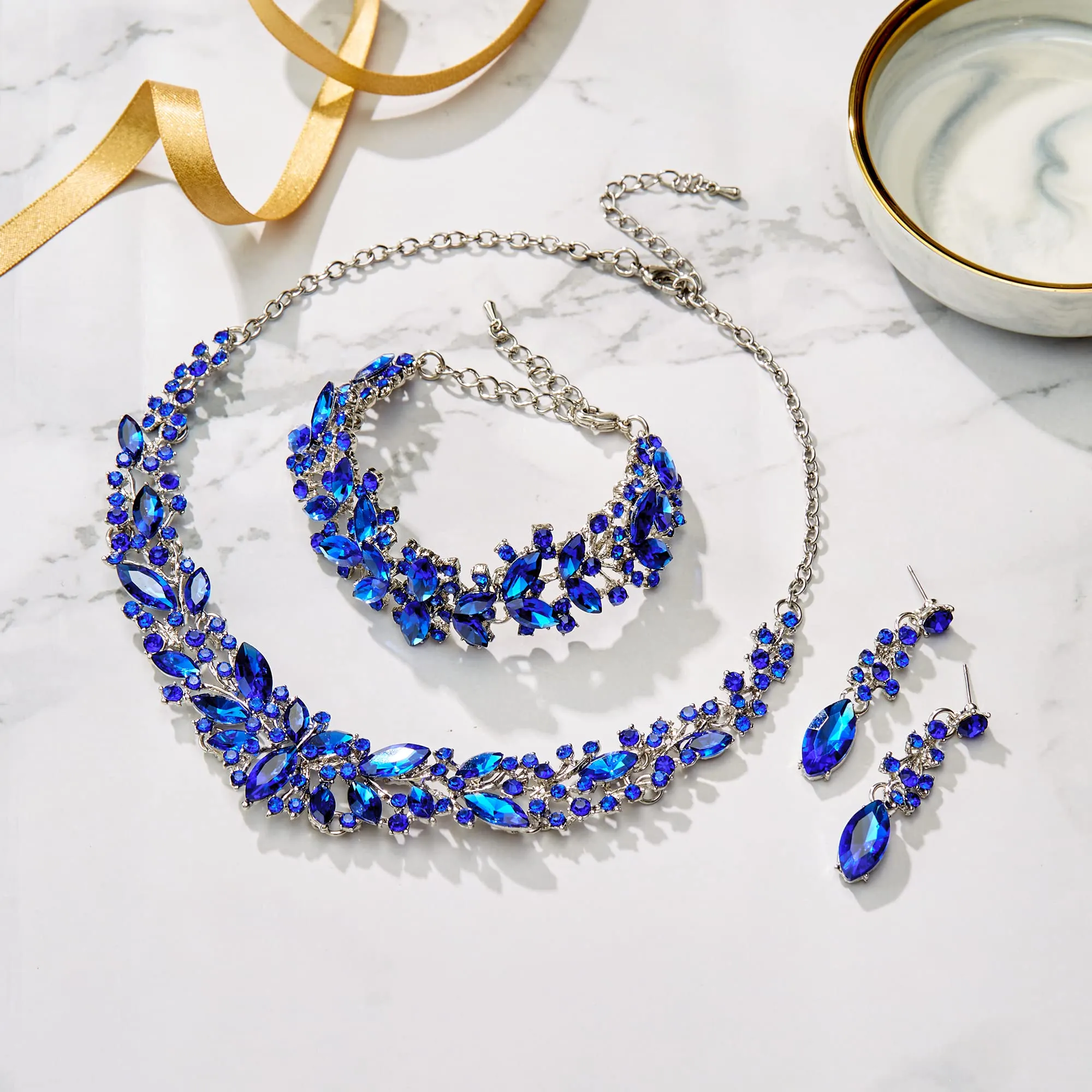 Clearine Set di Gioielli da Sposa con Cristalli di Marquise, Collana, Orecchini e Bracciale in Argento - immagine 4