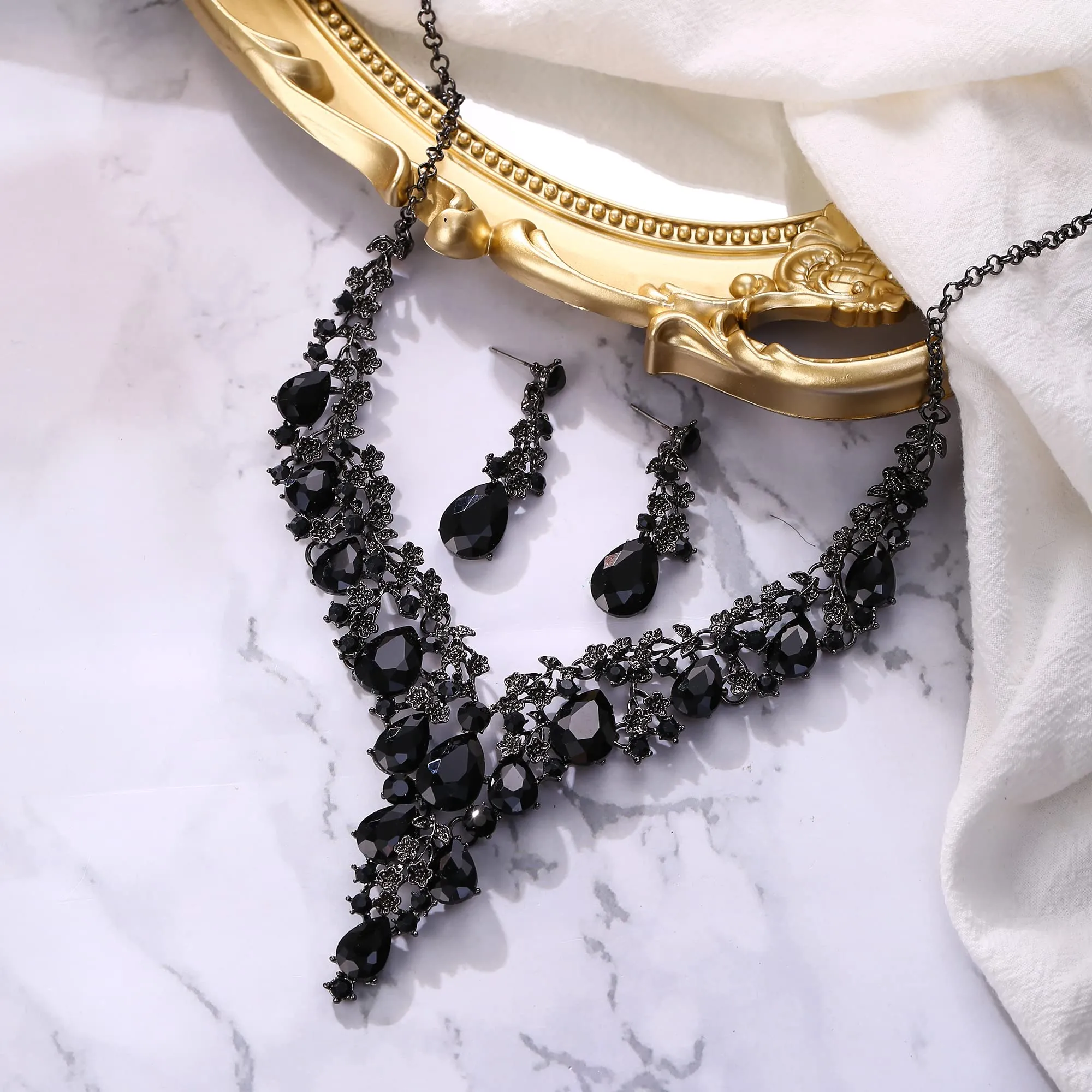 Clearine Set Gioielli Sposa Collana e Orecchini Pendenti Goccia Strass Nero - immagine 3